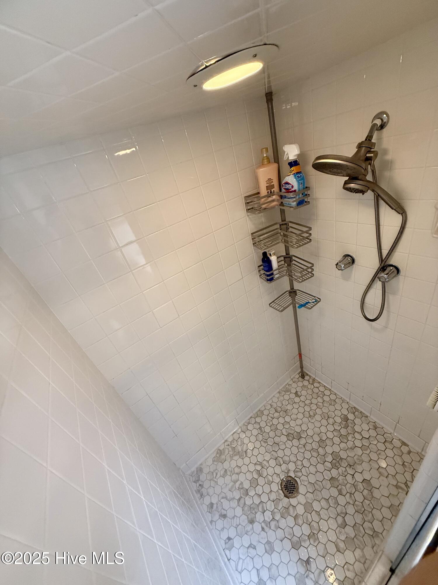 903 E Woodlawn Drive Property Photo 49