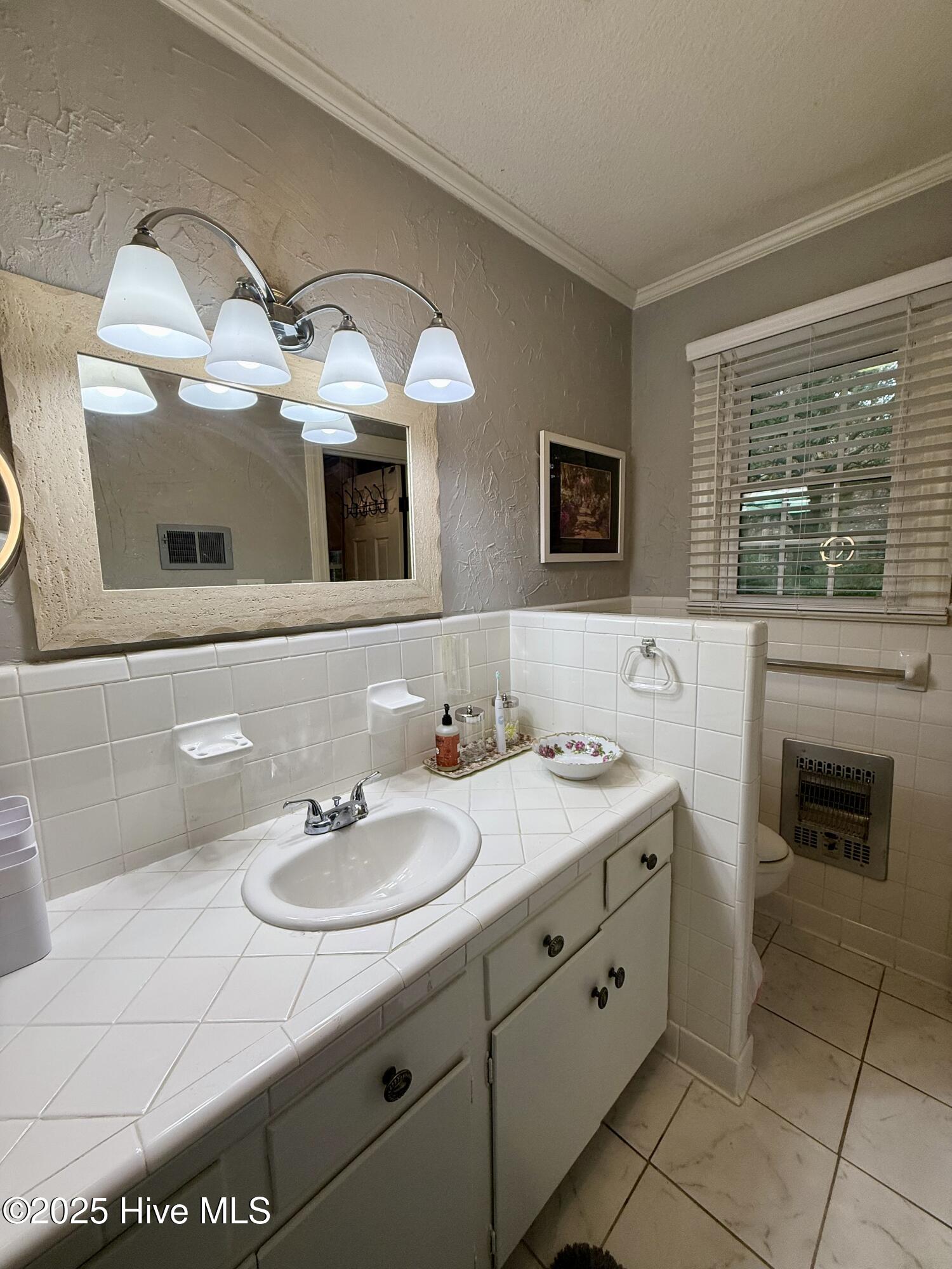 903 E Woodlawn Drive Property Photo 50