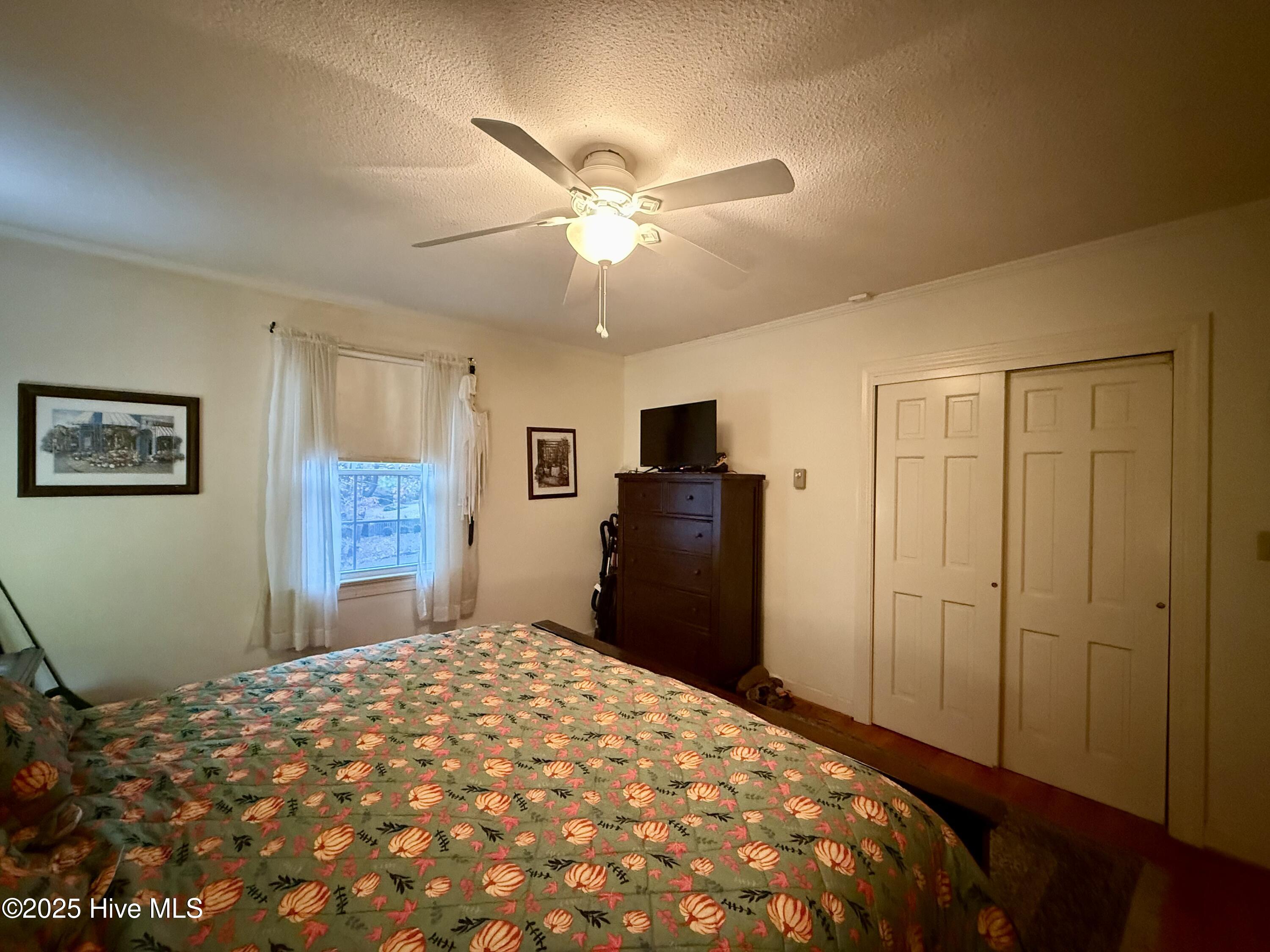 903 E Woodlawn Drive Property Photo 54