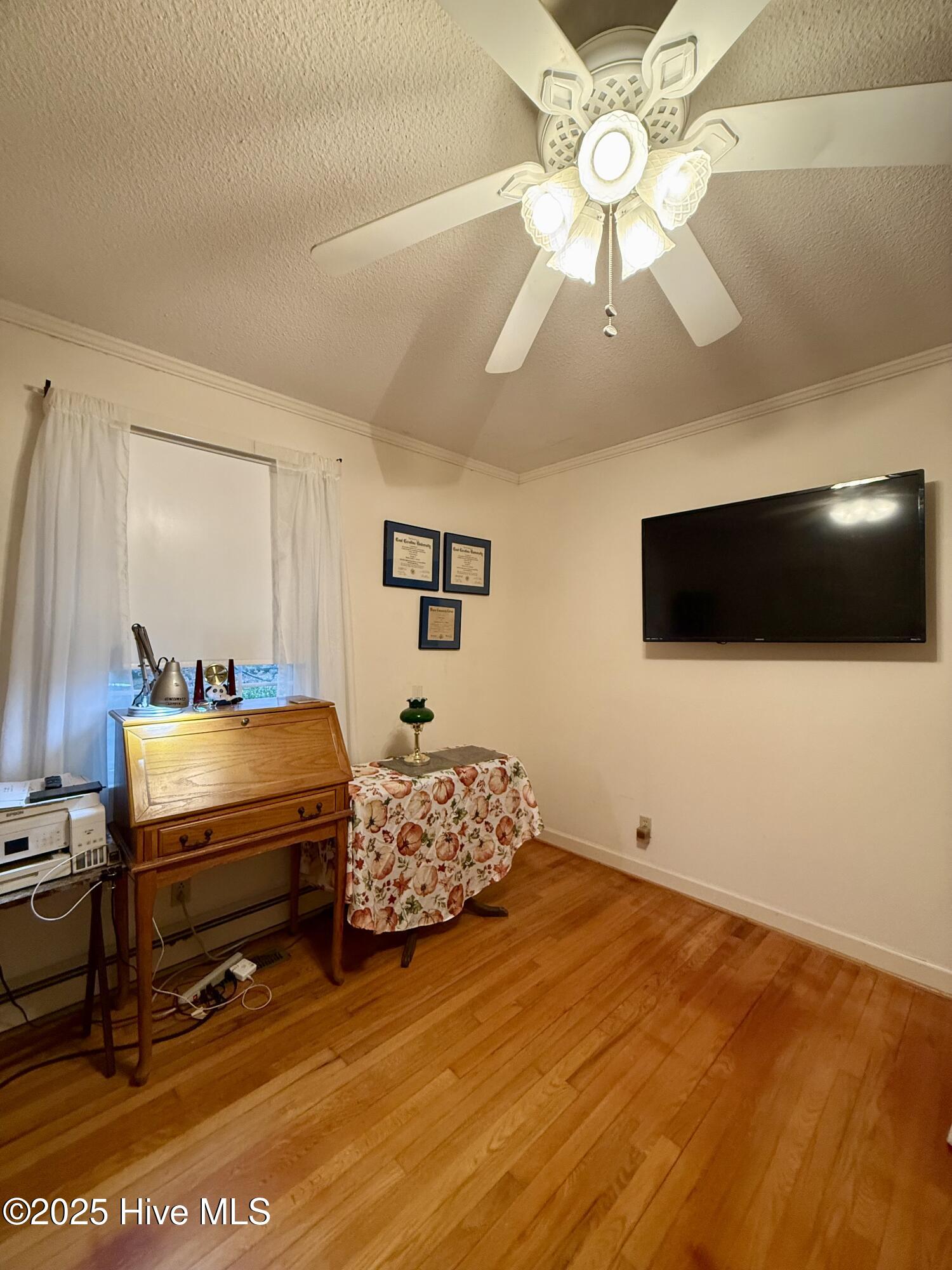 903 E Woodlawn Drive Property Photo 62