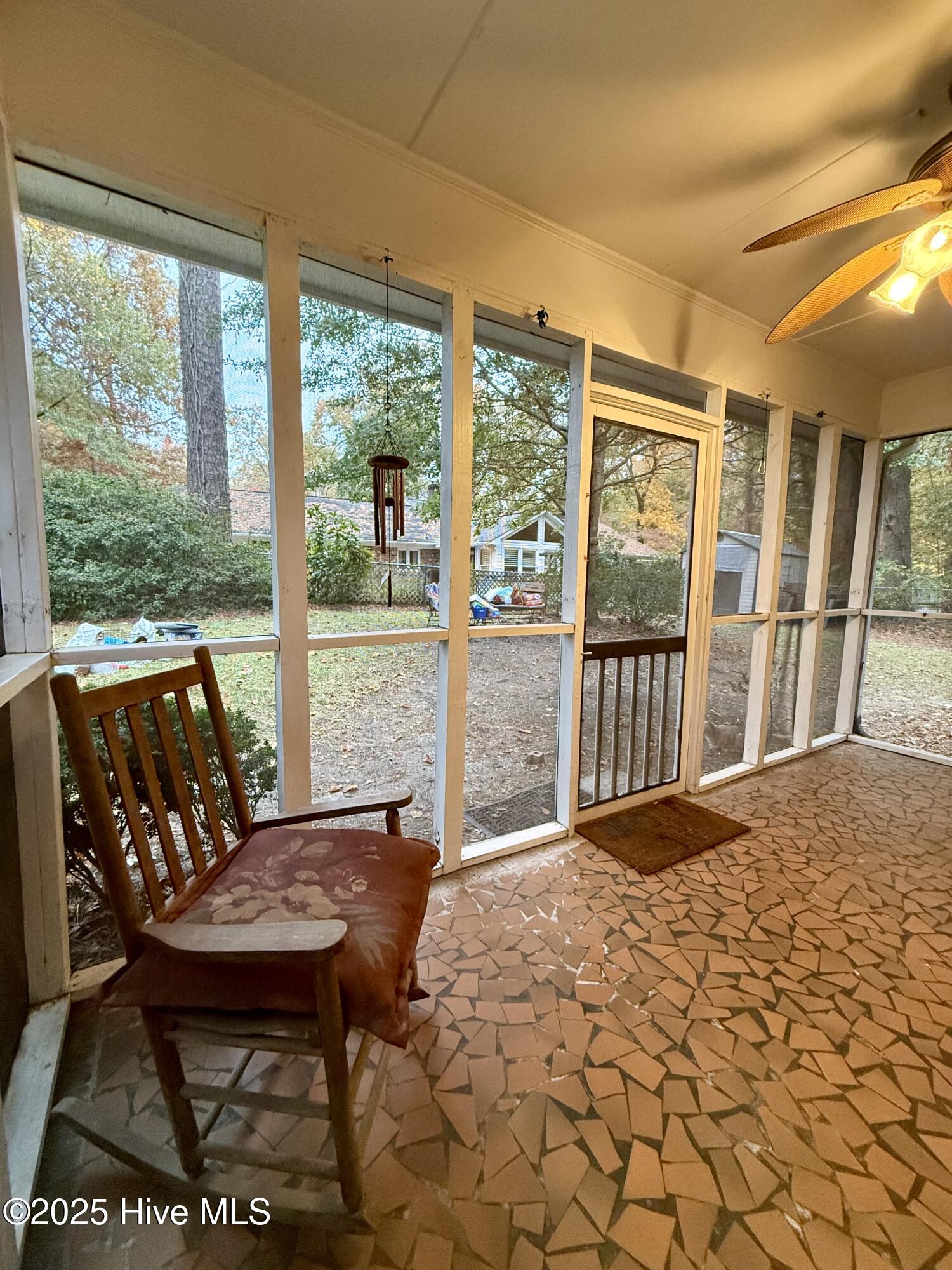 903 E Woodlawn Drive Property Photo 64