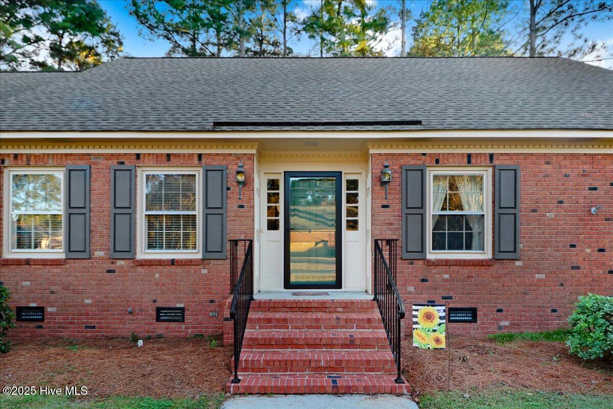 1802 Windsor Road Property Photo 4
