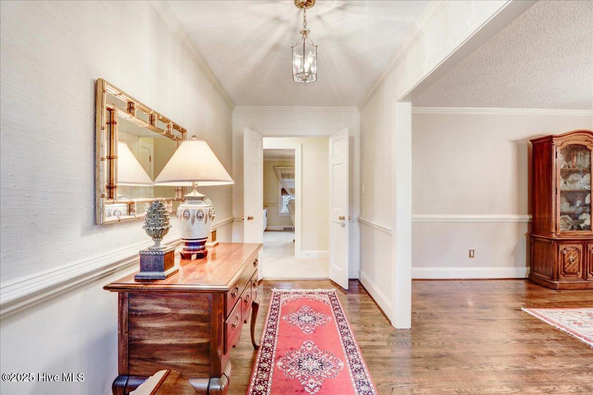 1802 Windsor Road Property Photo 20
