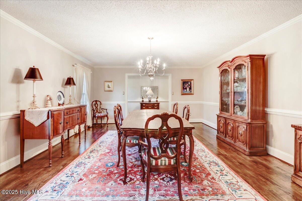 1802 Windsor Road Property Photo 24