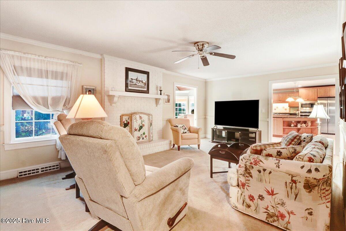 1802 Windsor Road Property Photo 26