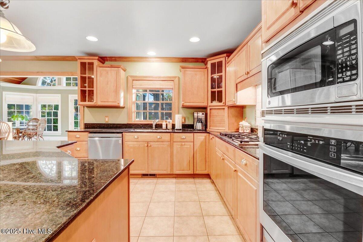 1802 Windsor Road Property Photo 31