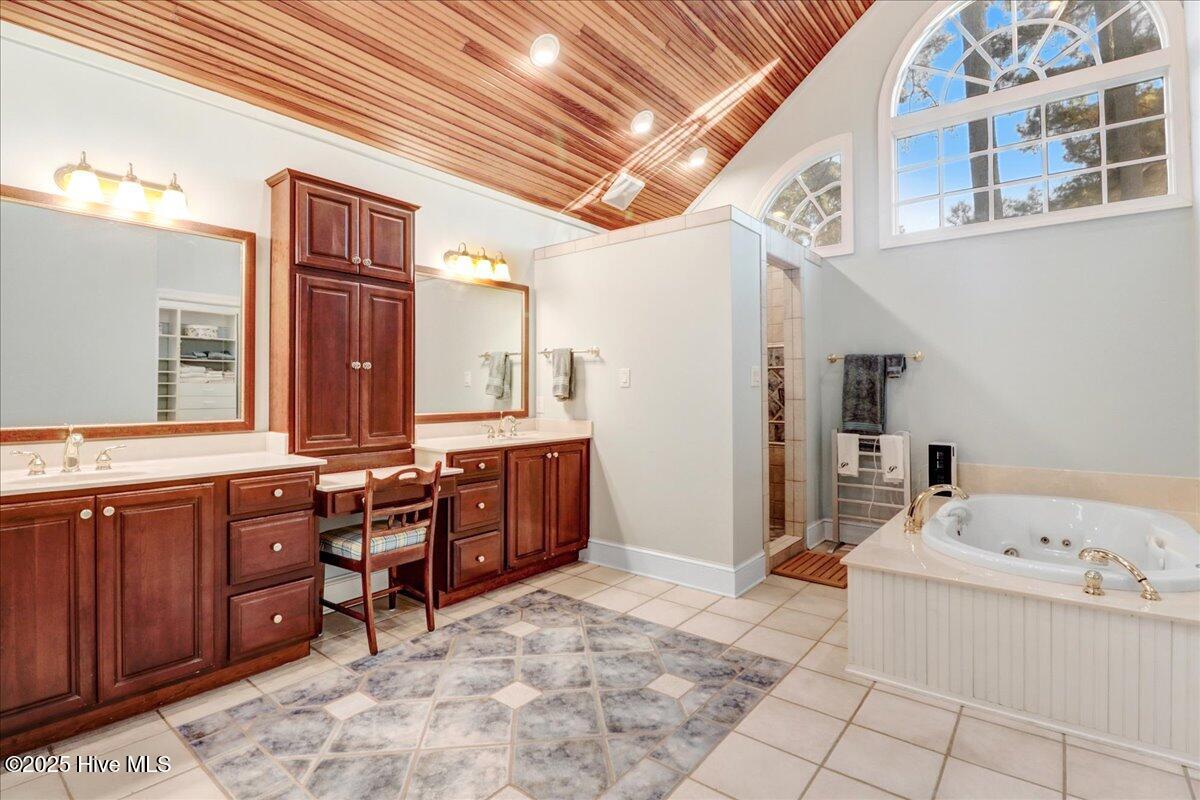 1802 Windsor Road Property Photo 36