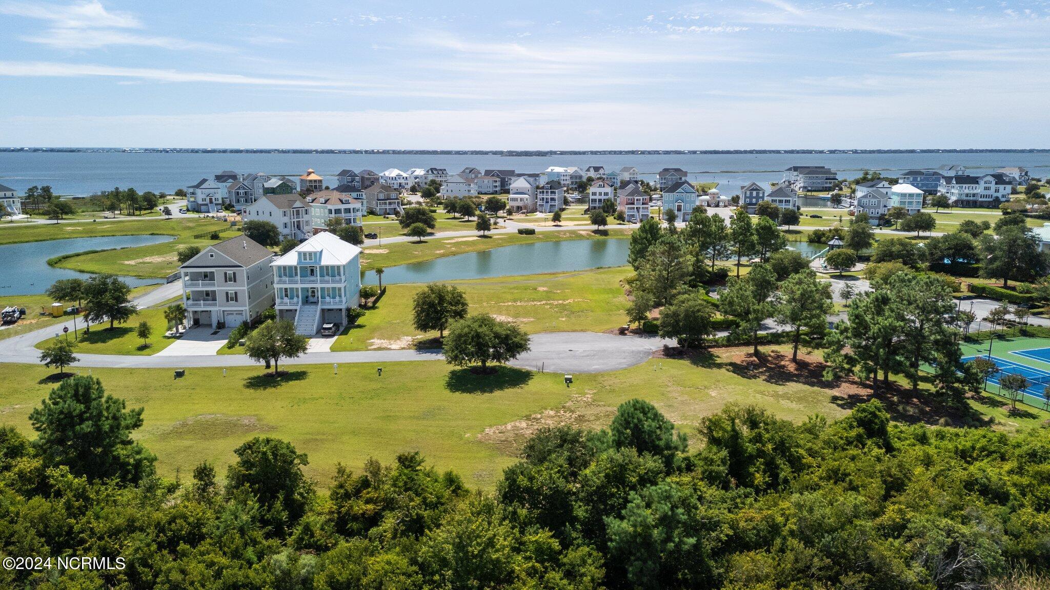 110 Marshland Circle Property Photo 3