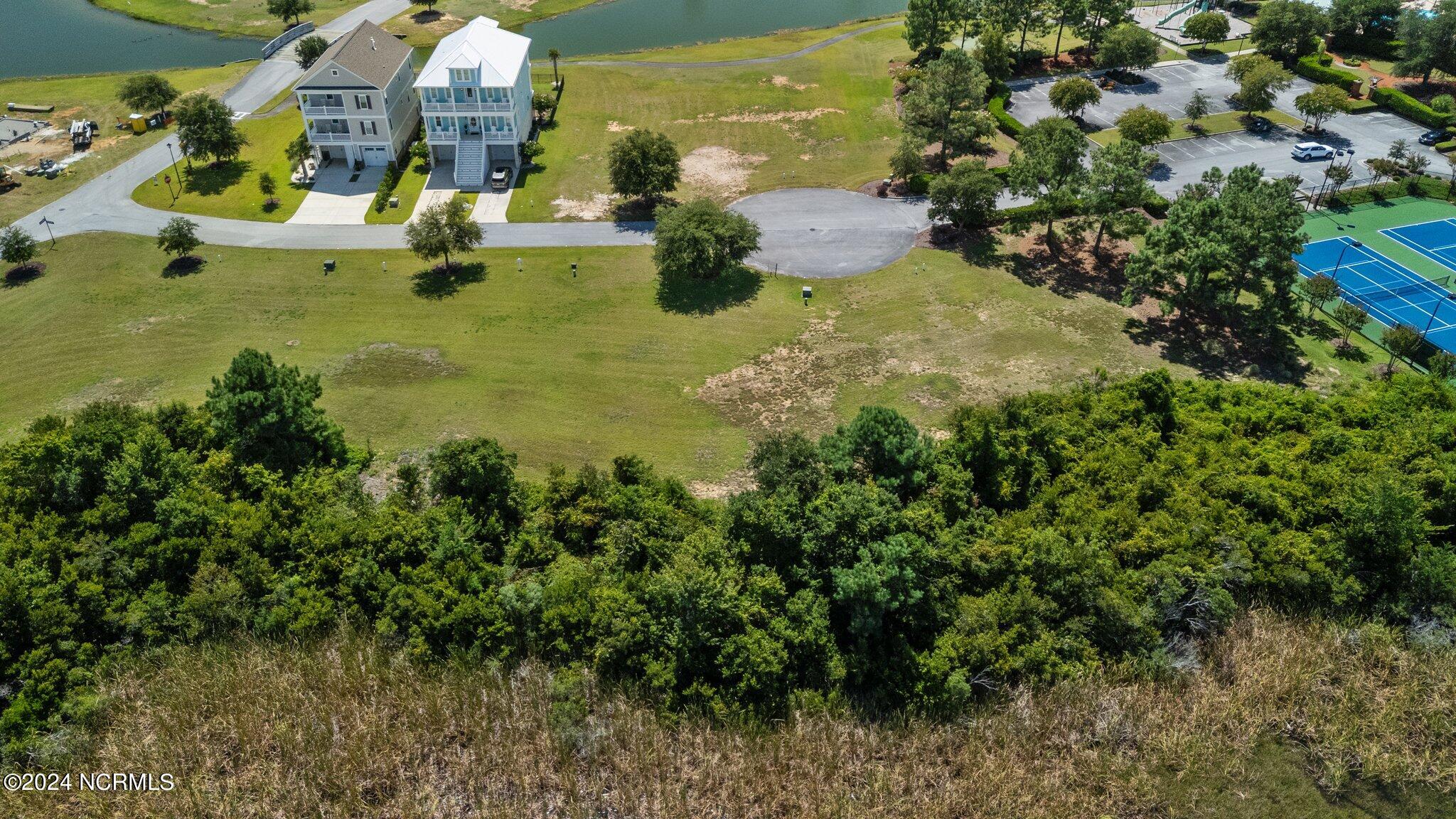 110 Marshland Circle Property Photo 4