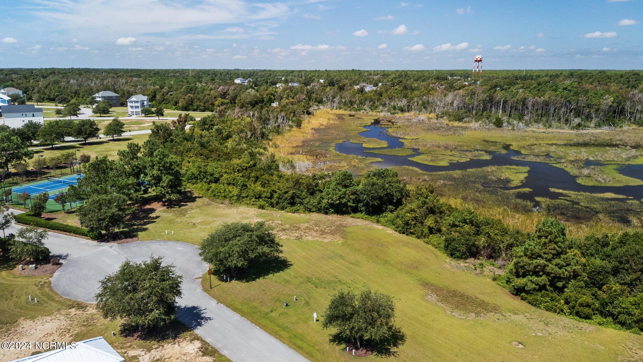 110 Marshland Circle Property Photo 12