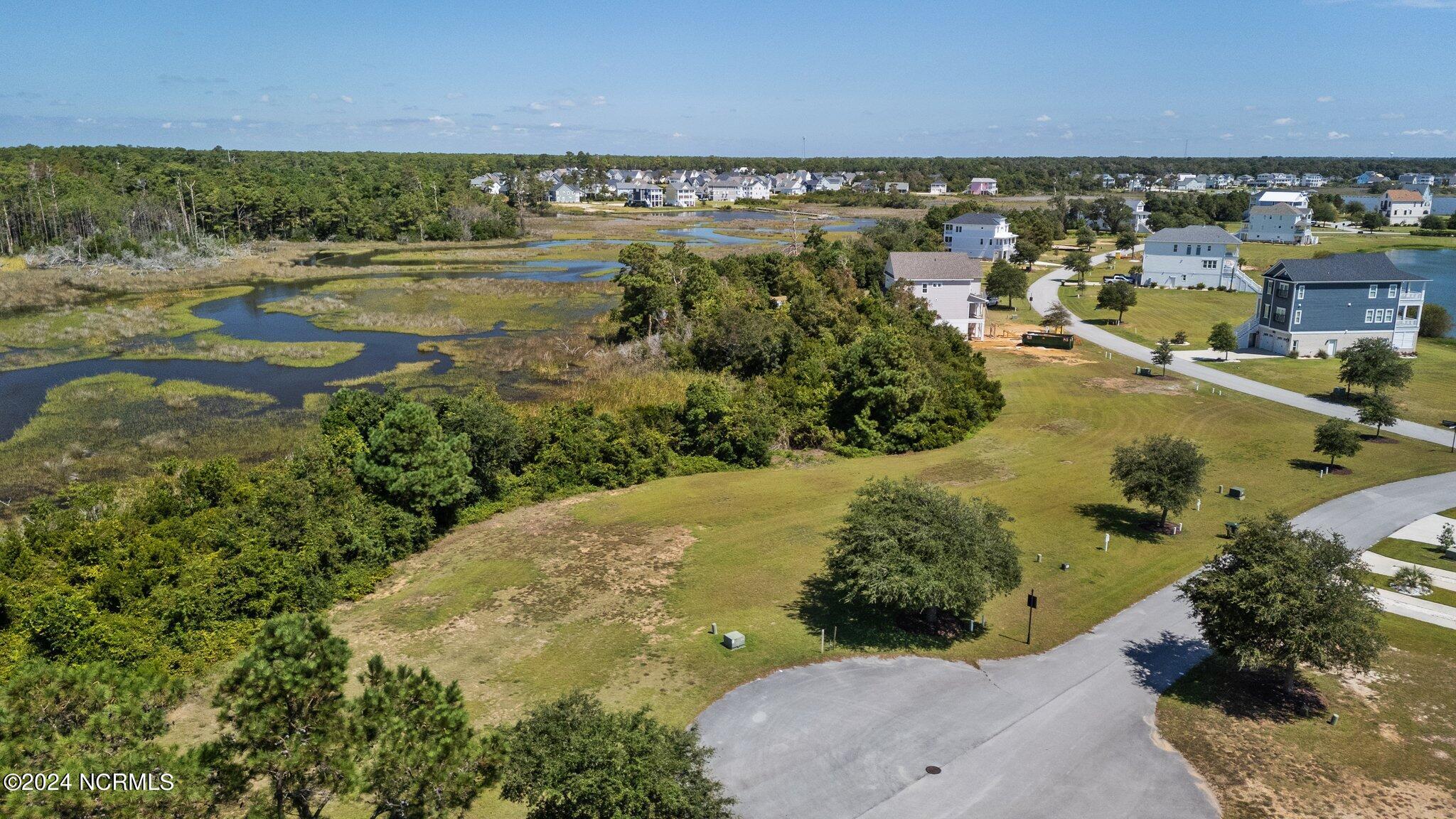 110 Marshland Circle Property Photo 15