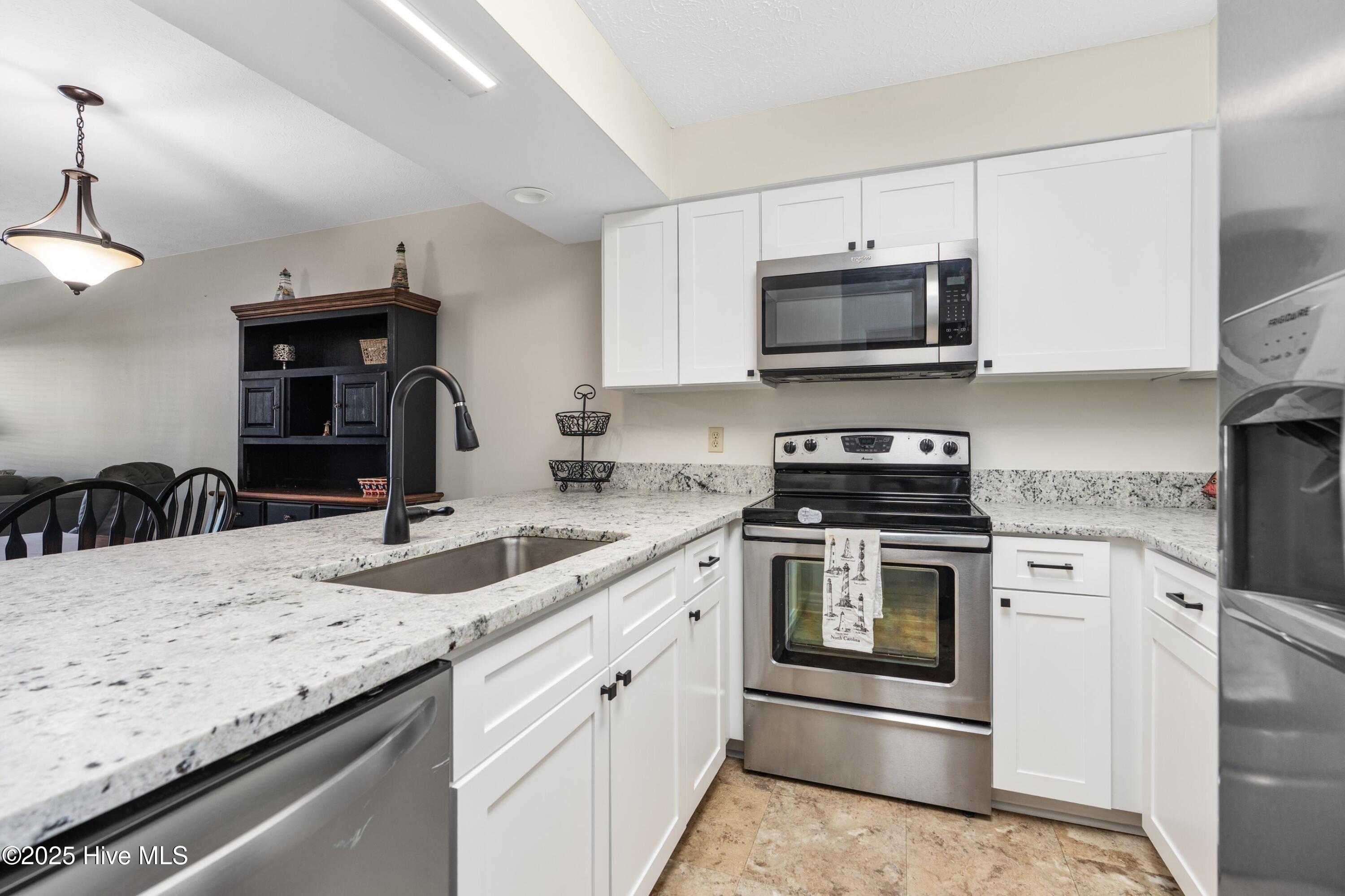 202 Lewis Drive Unit 1207 Property Photo 6
