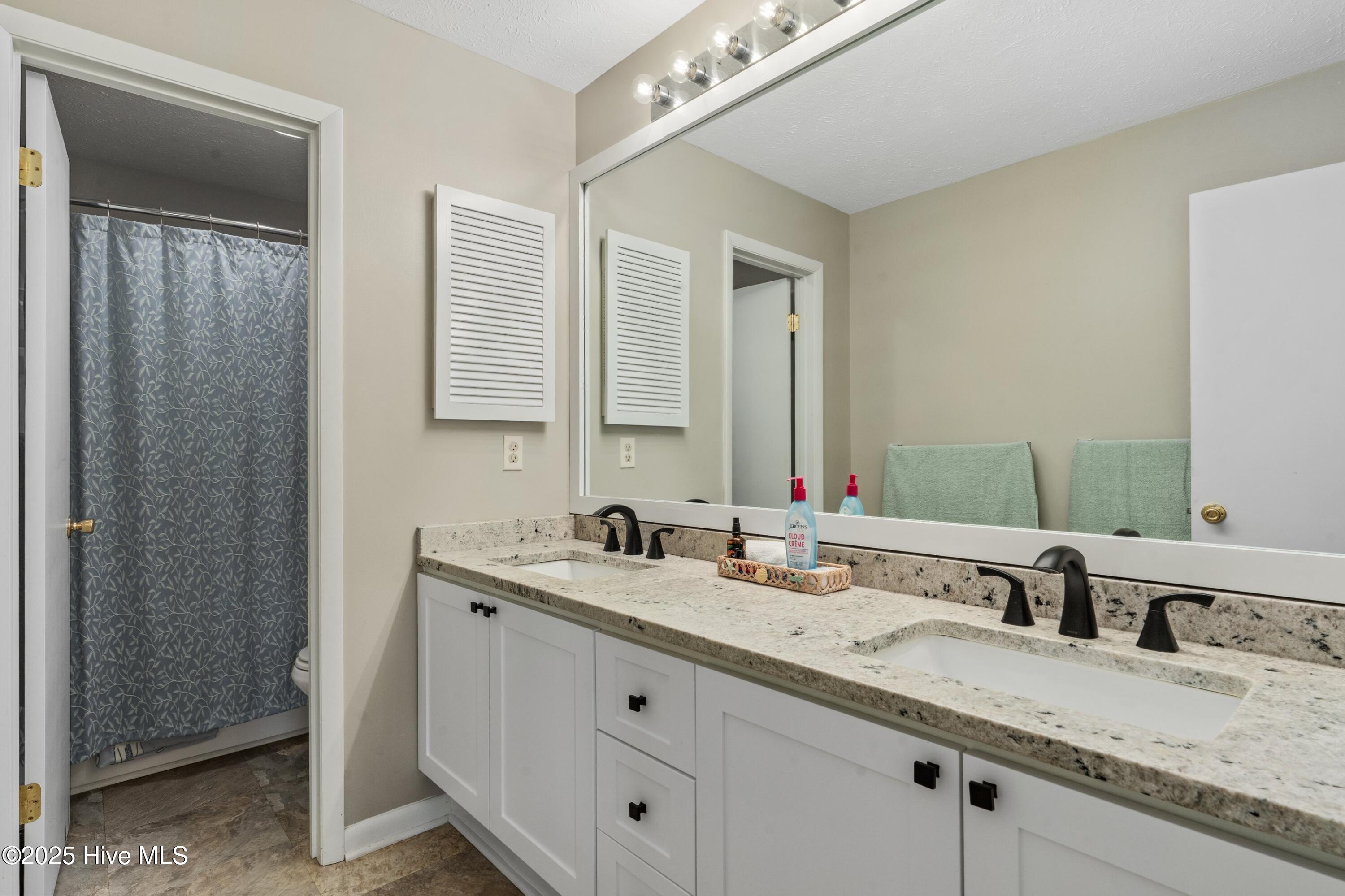 202 Lewis Drive Unit 1207 Property Photo 15