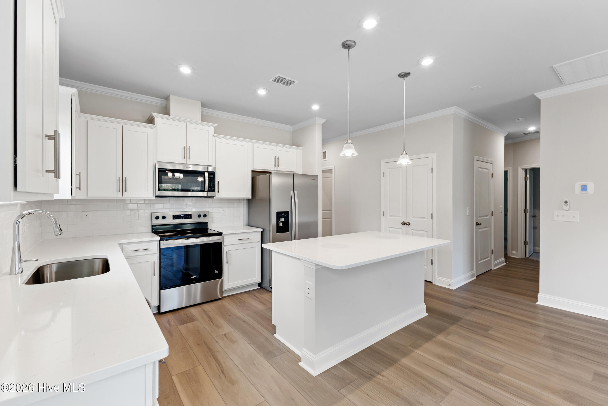 531 Glitter Bay Loop Property Photo 14