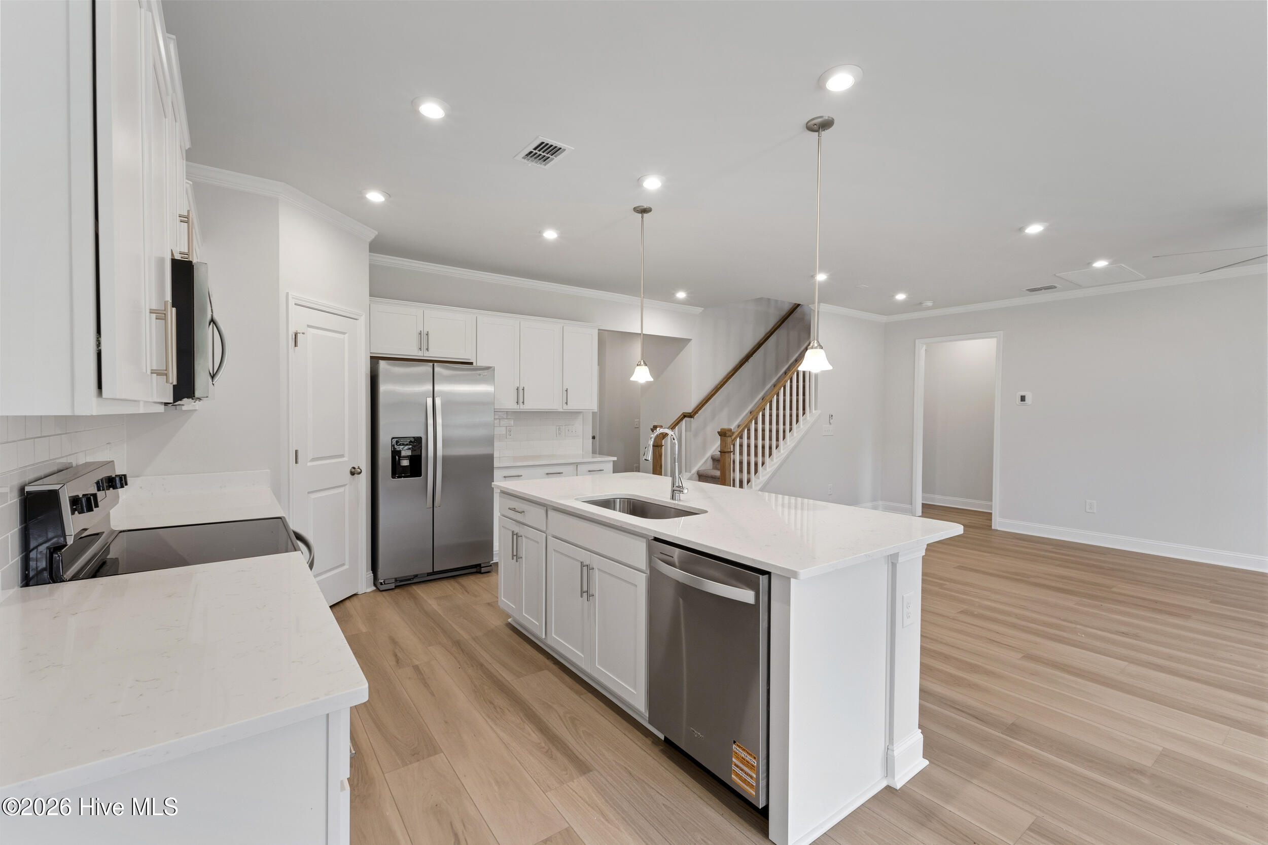 548 Glitter Bay Loop Property Photo 14