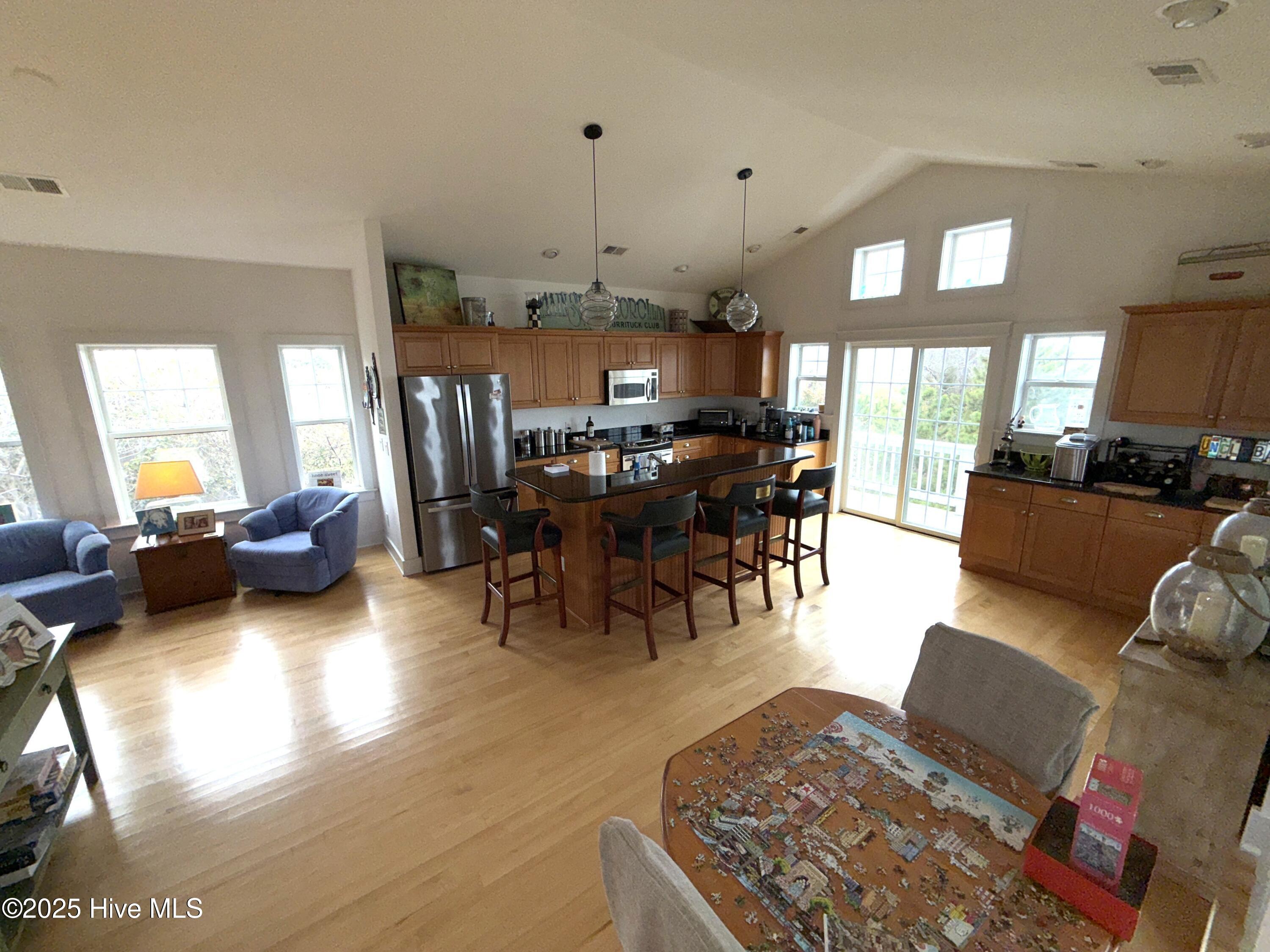 600 Cottage Lane Property Photo 4