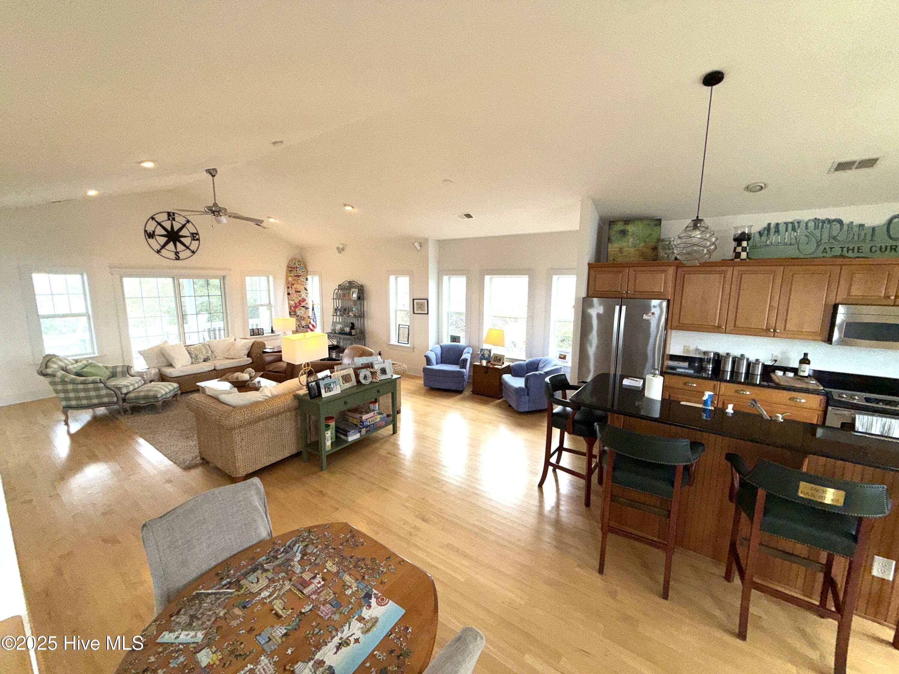 600 Cottage Lane Property Photo 6