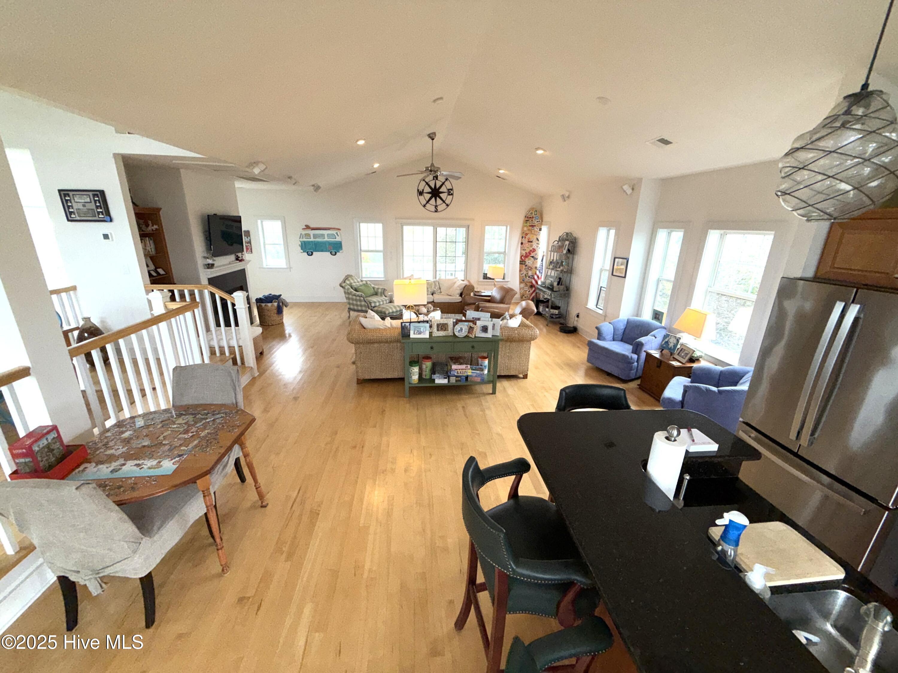 600 Cottage Lane Property Photo 7