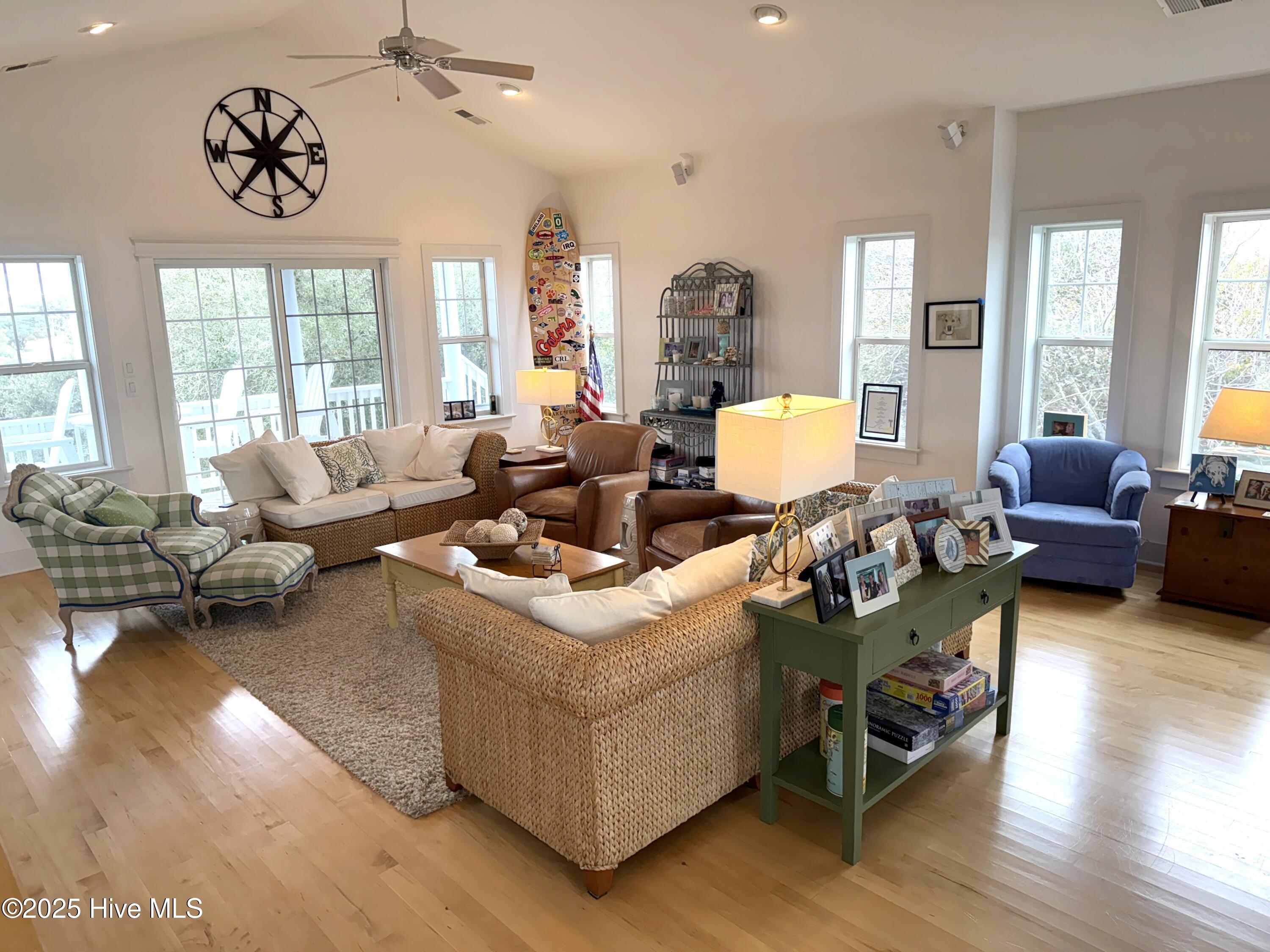 600 Cottage Lane Property Photo 8