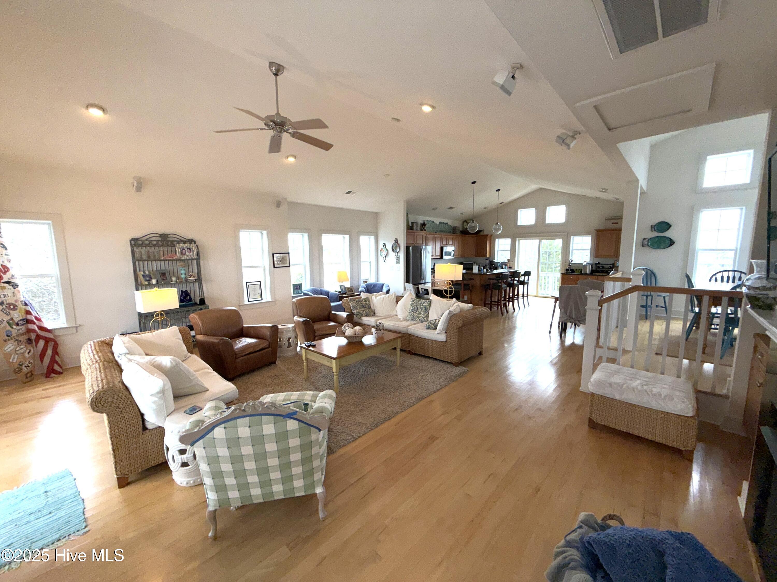 600 Cottage Lane Property Photo 10
