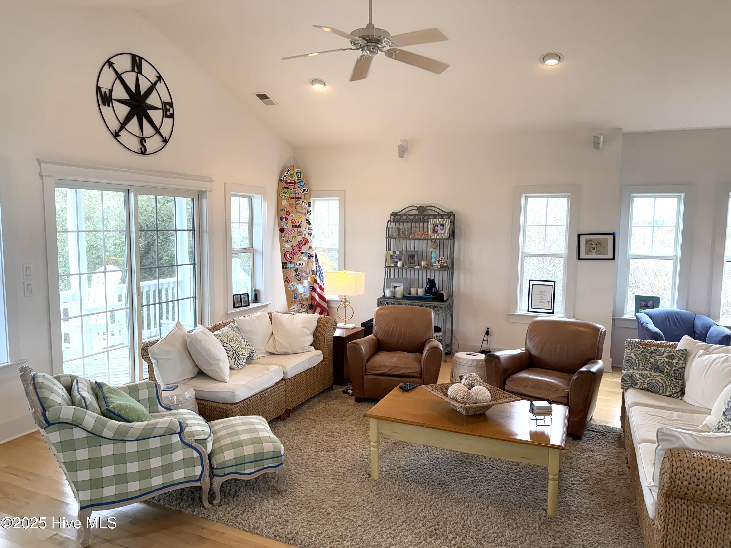 600 Cottage Lane Property Photo 11