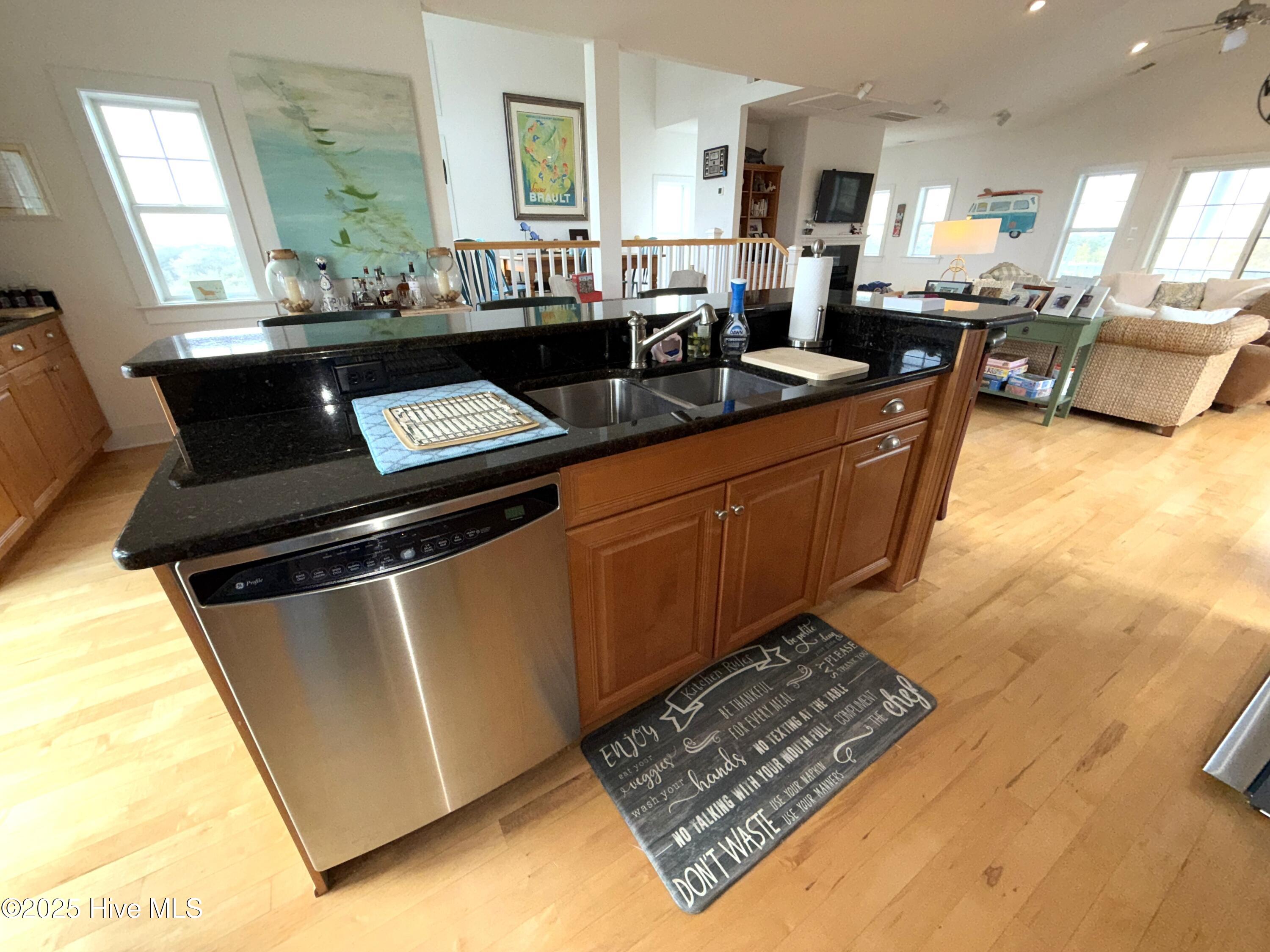 600 Cottage Lane Property Photo 15