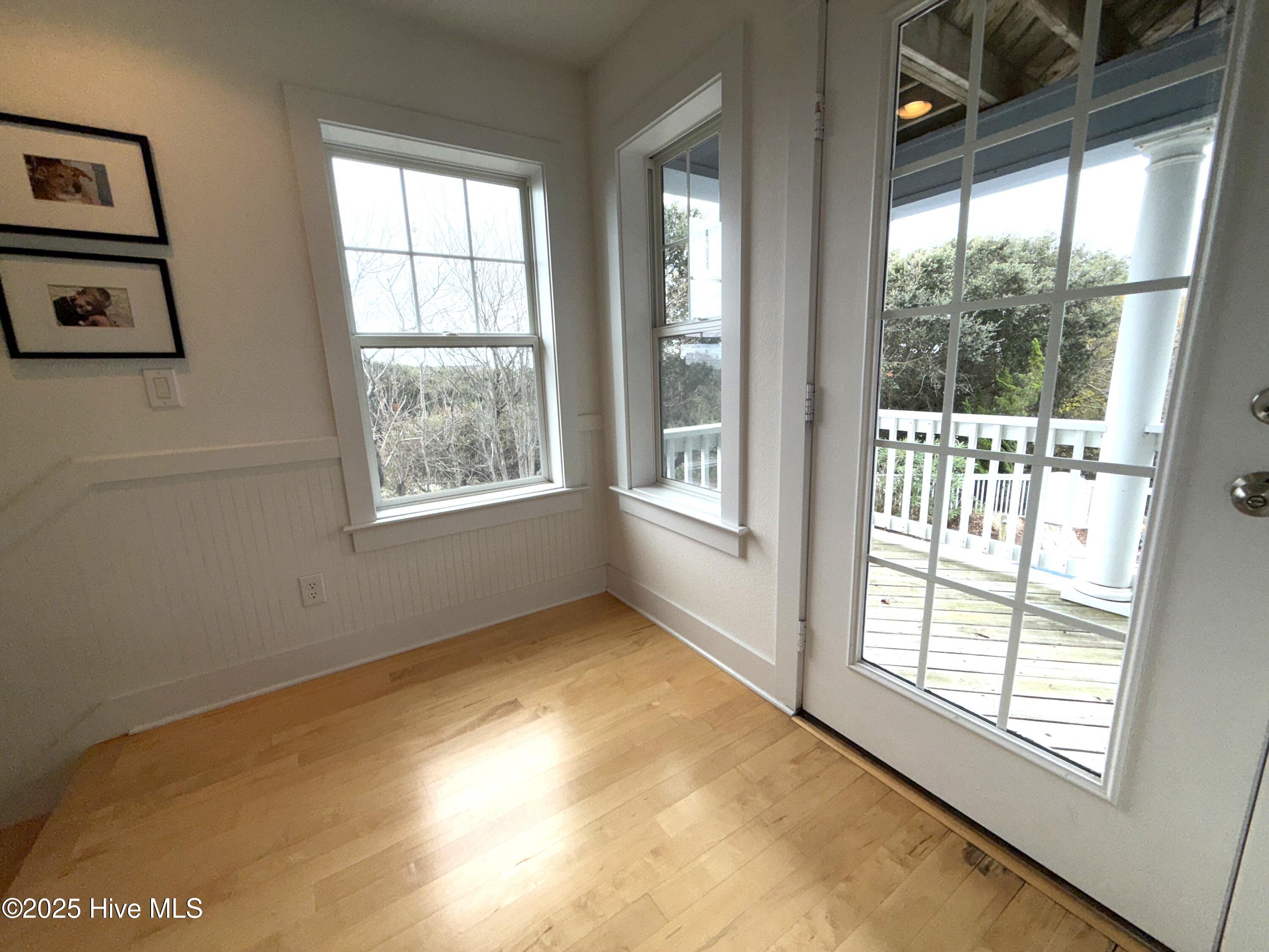600 Cottage Lane Property Photo 18