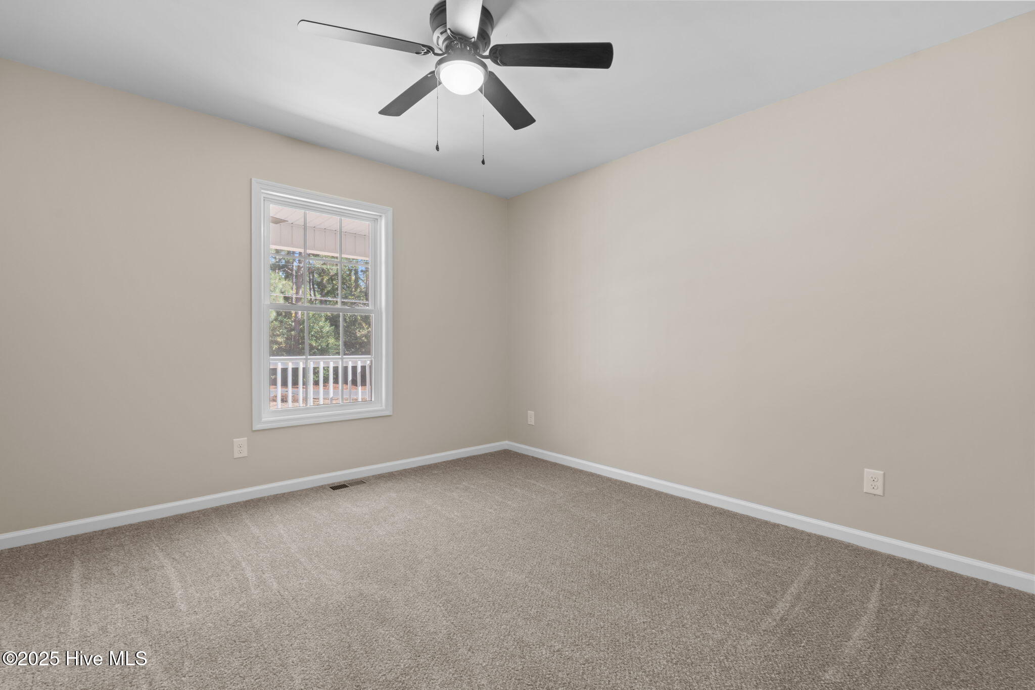 215 Beech Street Property Photo 17