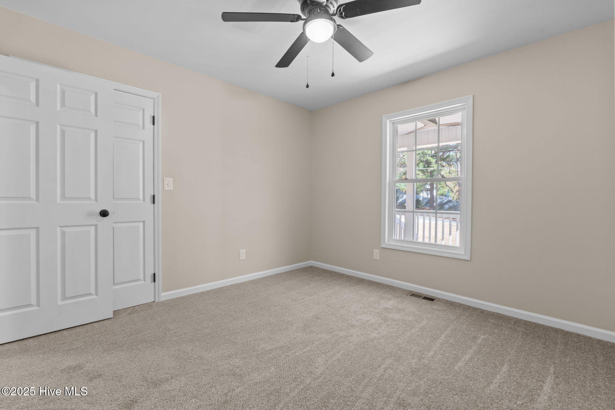 215 Beech Street Property Photo 18
