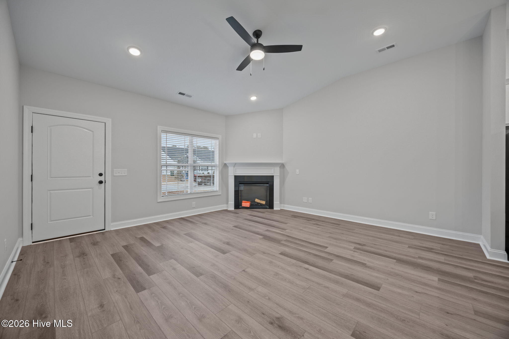 4228 Laurel Ridge Drive B Property Photo 4