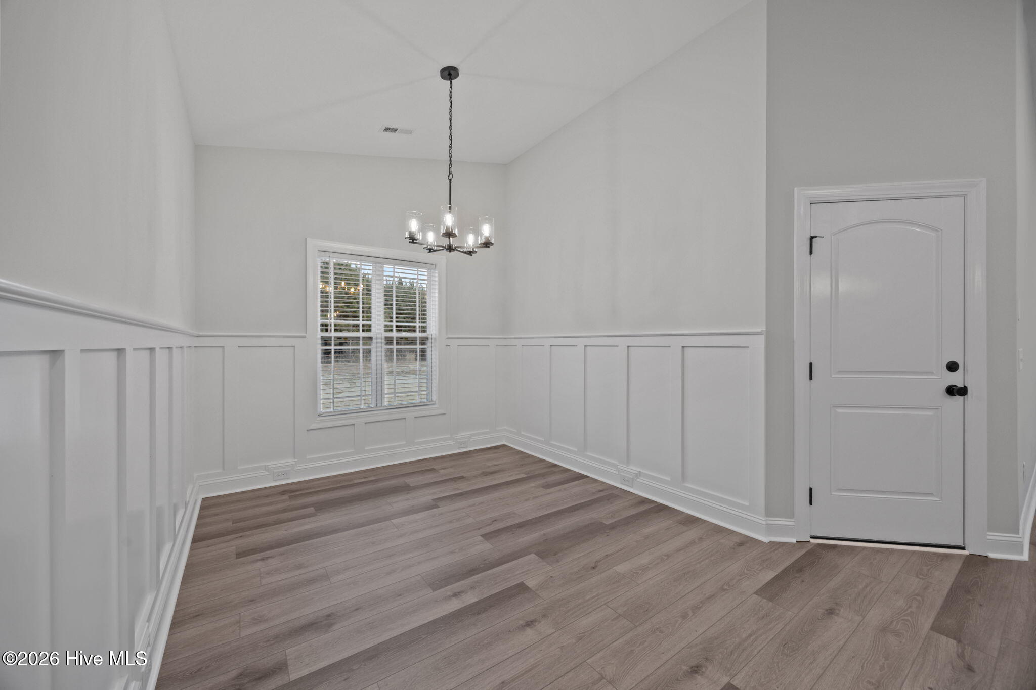 4228 Laurel Ridge Drive B Property Photo 13