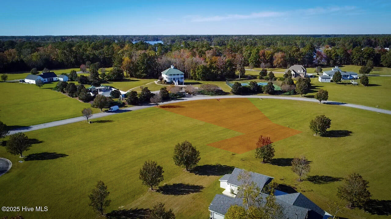 76 Club House Drive Property Photo 4