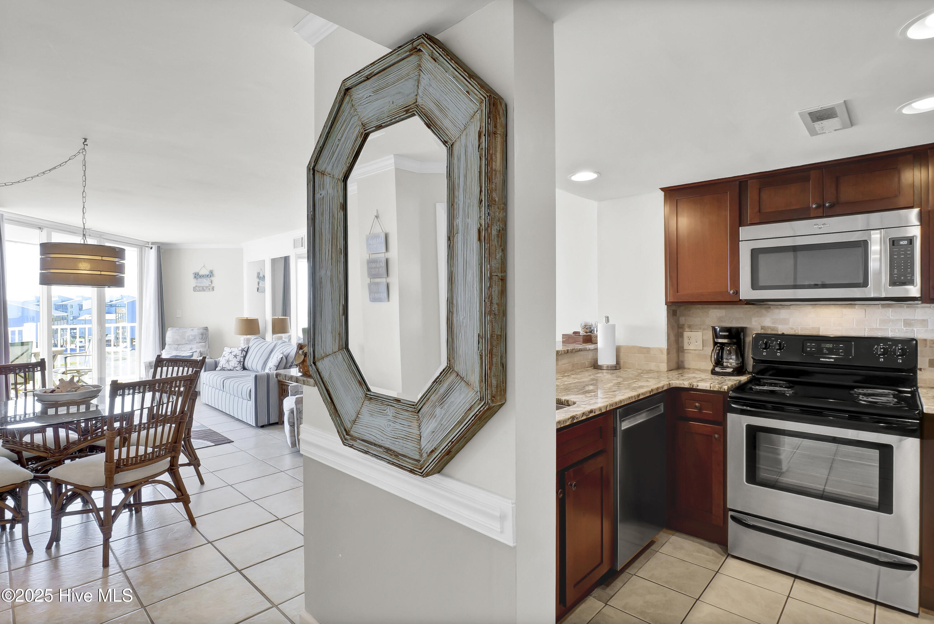 2000 New River Inlet Road Unit 1302 Property Photo 2