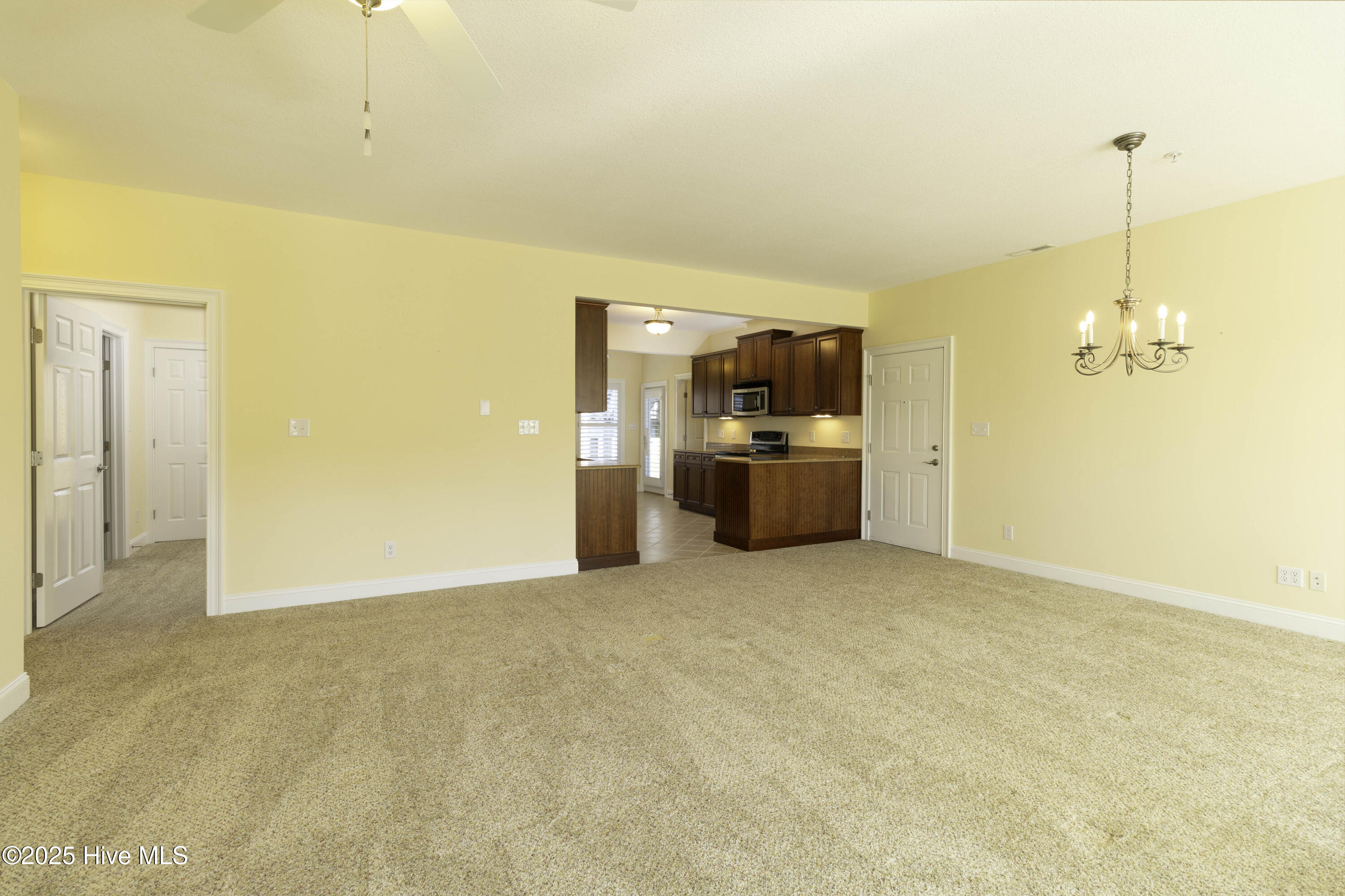 152 Wharf Landing Drive C Property Photo 6