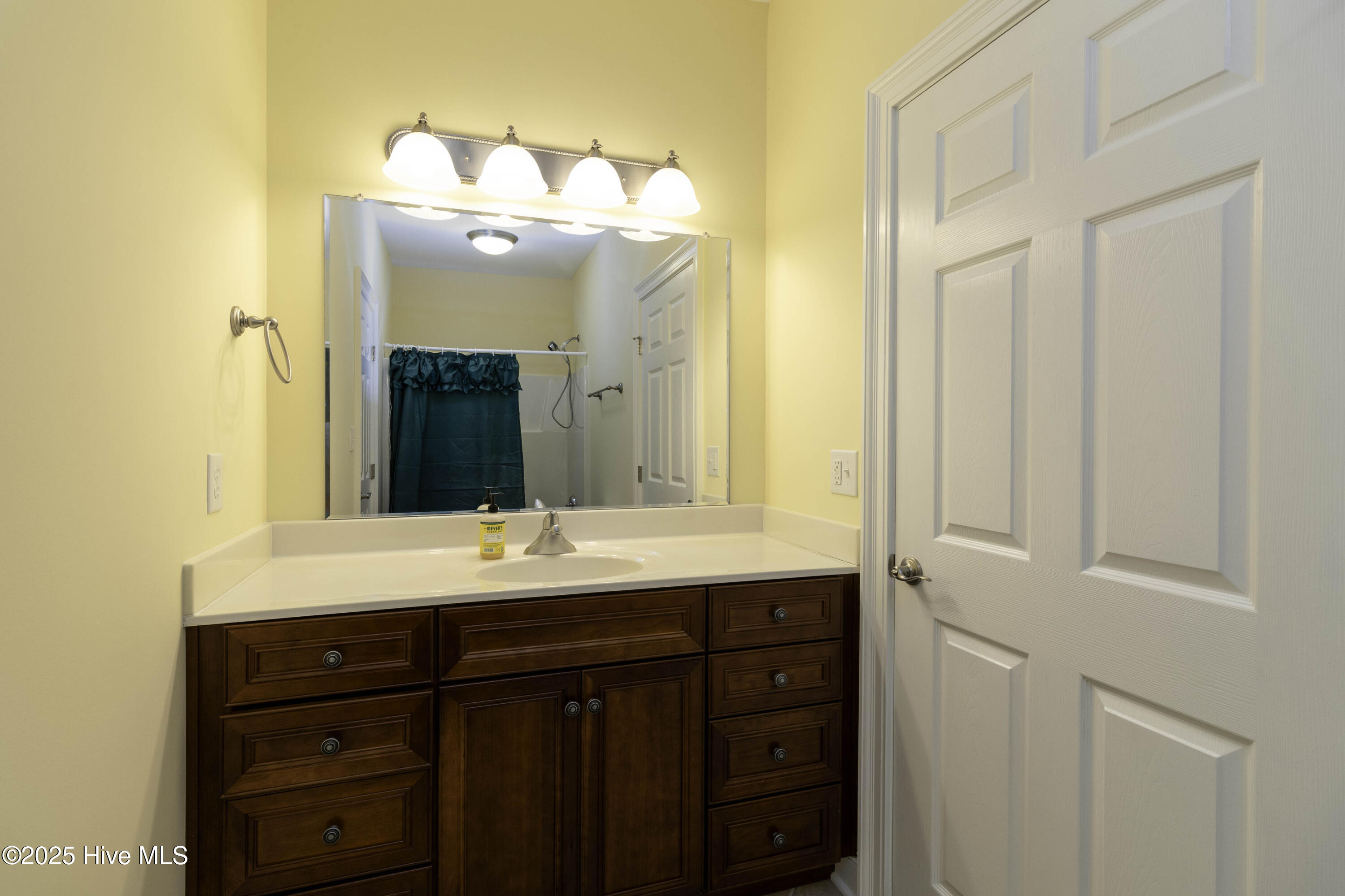 152 Wharf Landing Drive C Property Photo 18