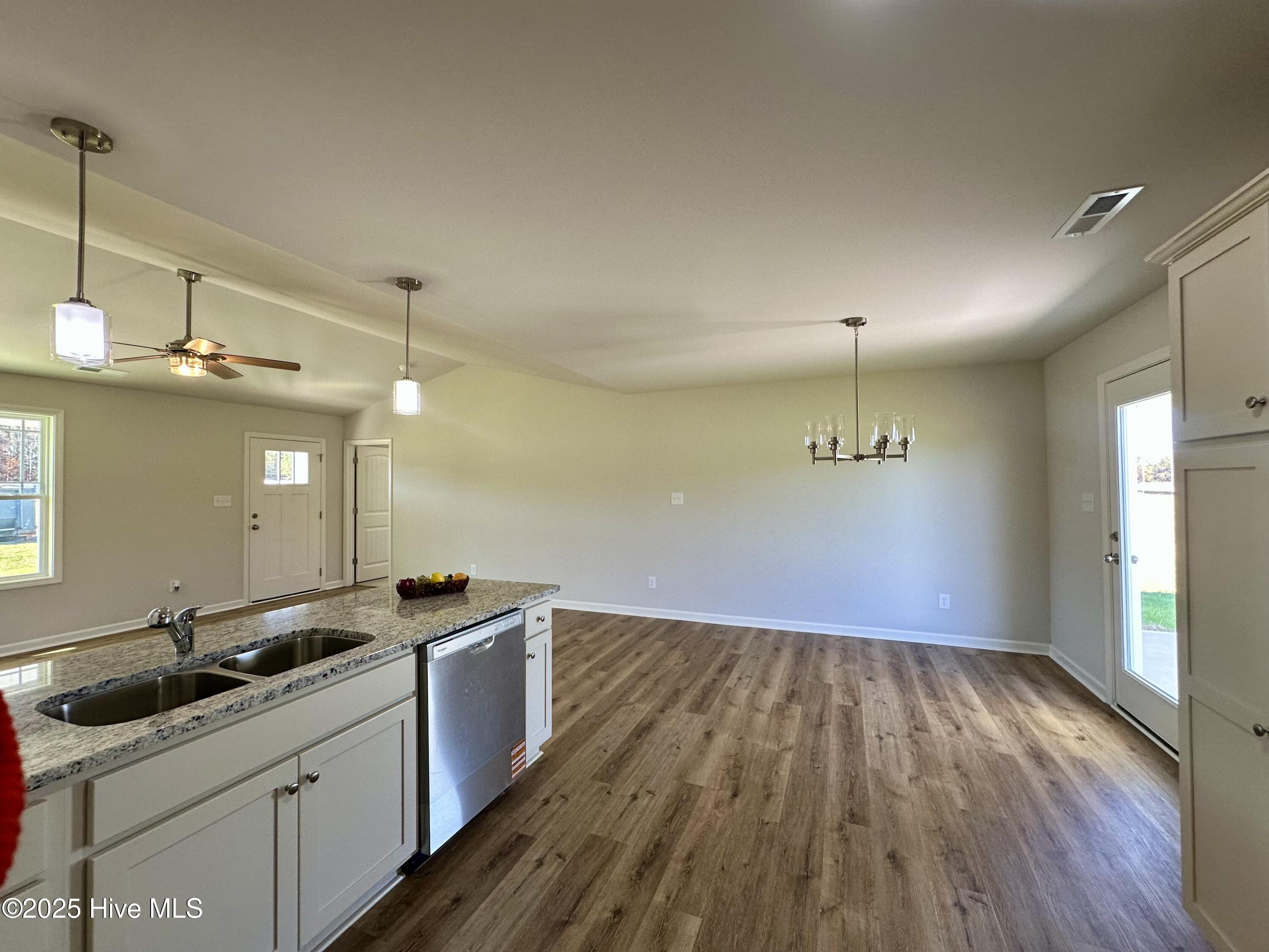 110 Dees Meadow Lane Property Photo 7