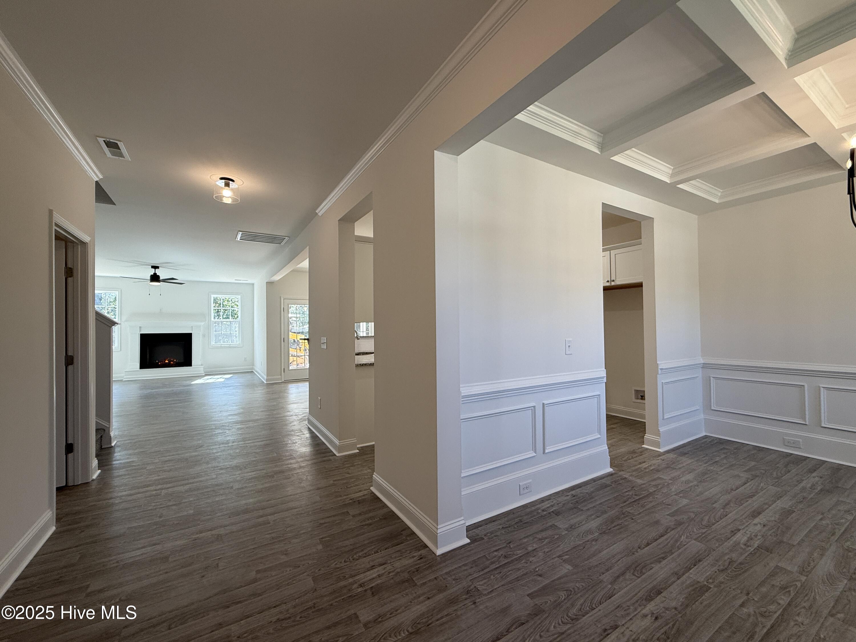 88 Pikewood Court Property Photo 4
