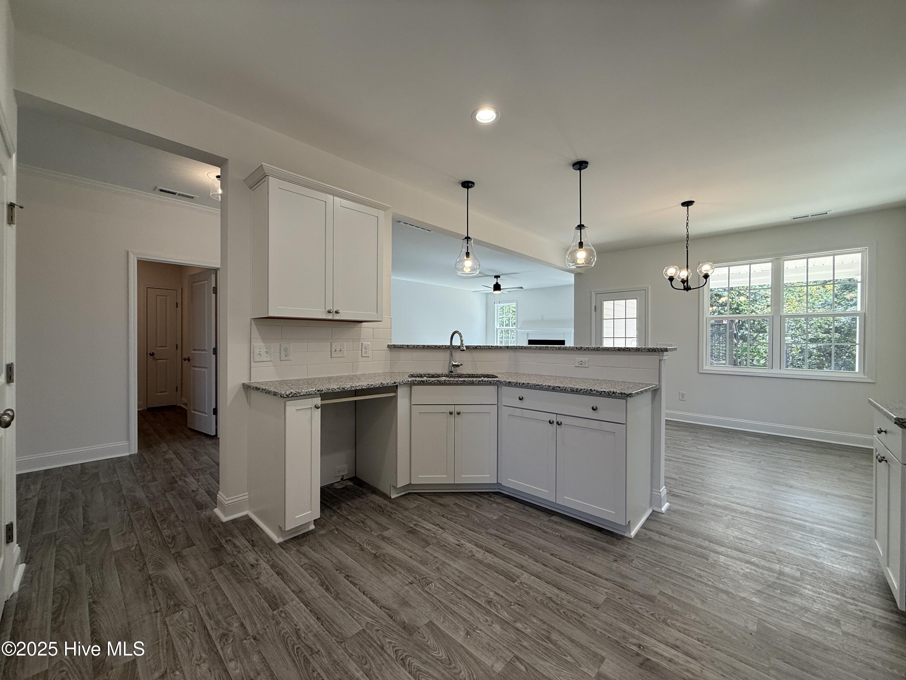 88 Pikewood Court Property Photo 10