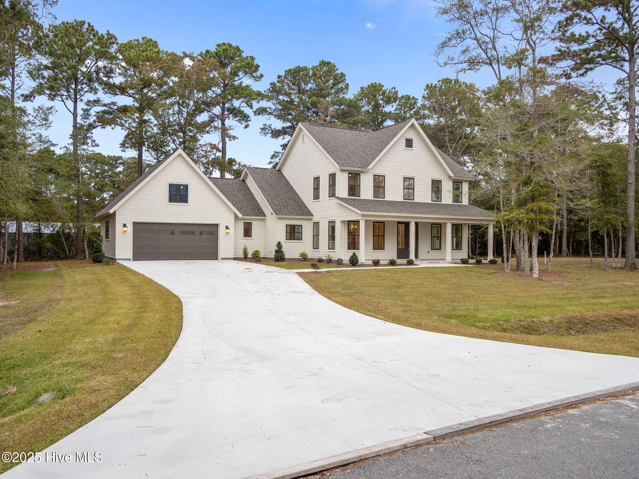 135 Indian Trail Property Photo 4