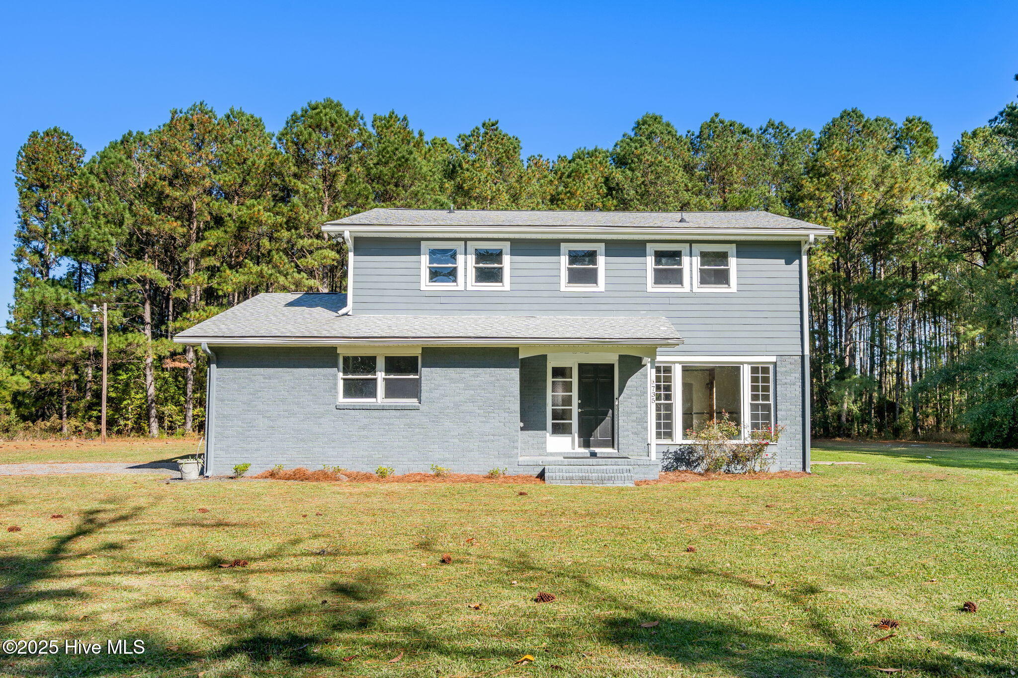735 Airport Road Property Photo 1