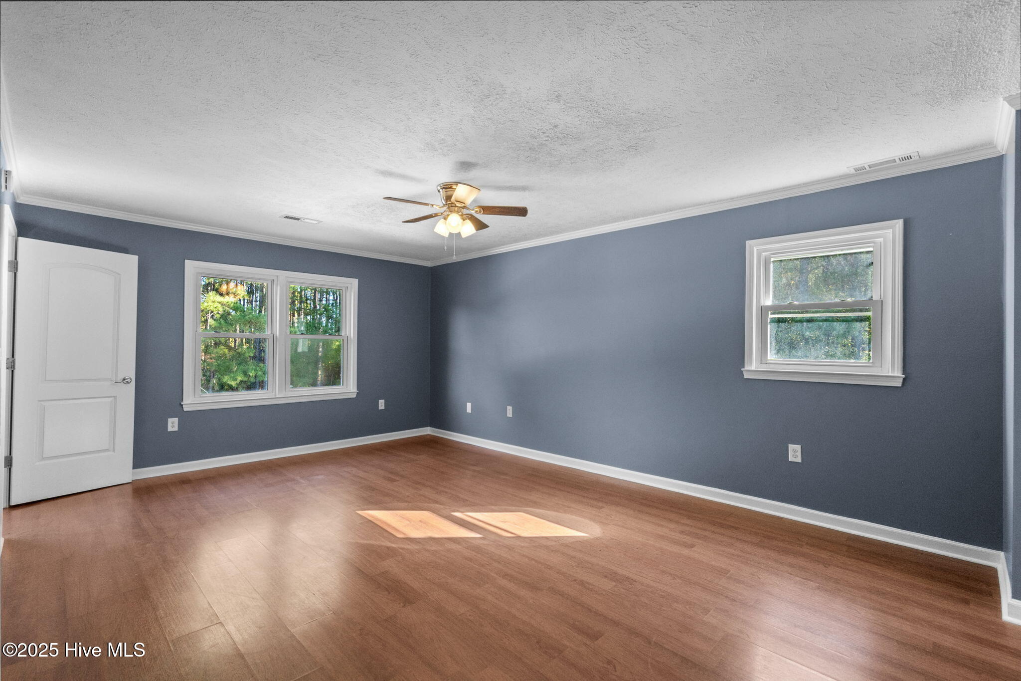 735 Airport Road Property Photo 4