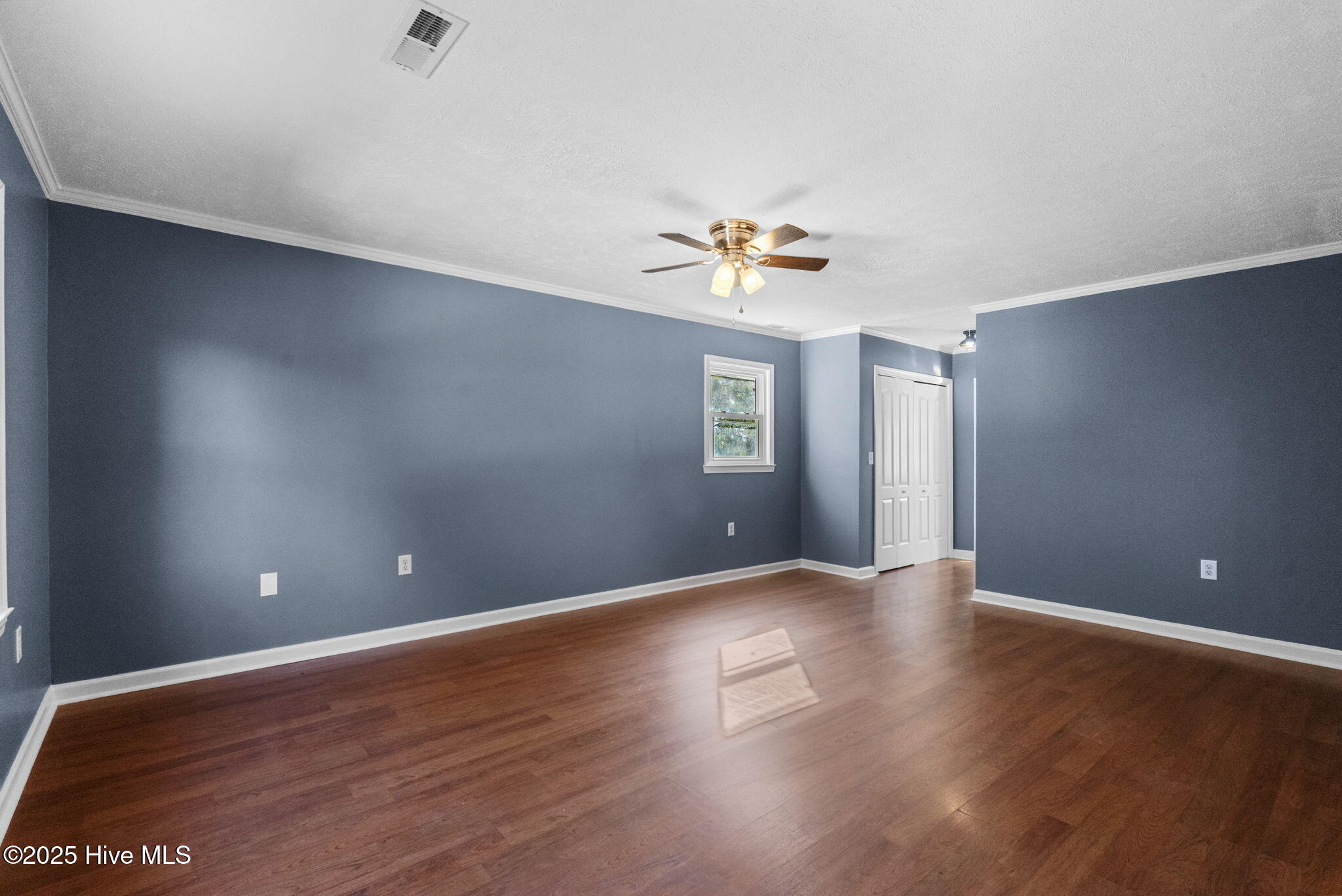 735 Airport Road Property Photo 6