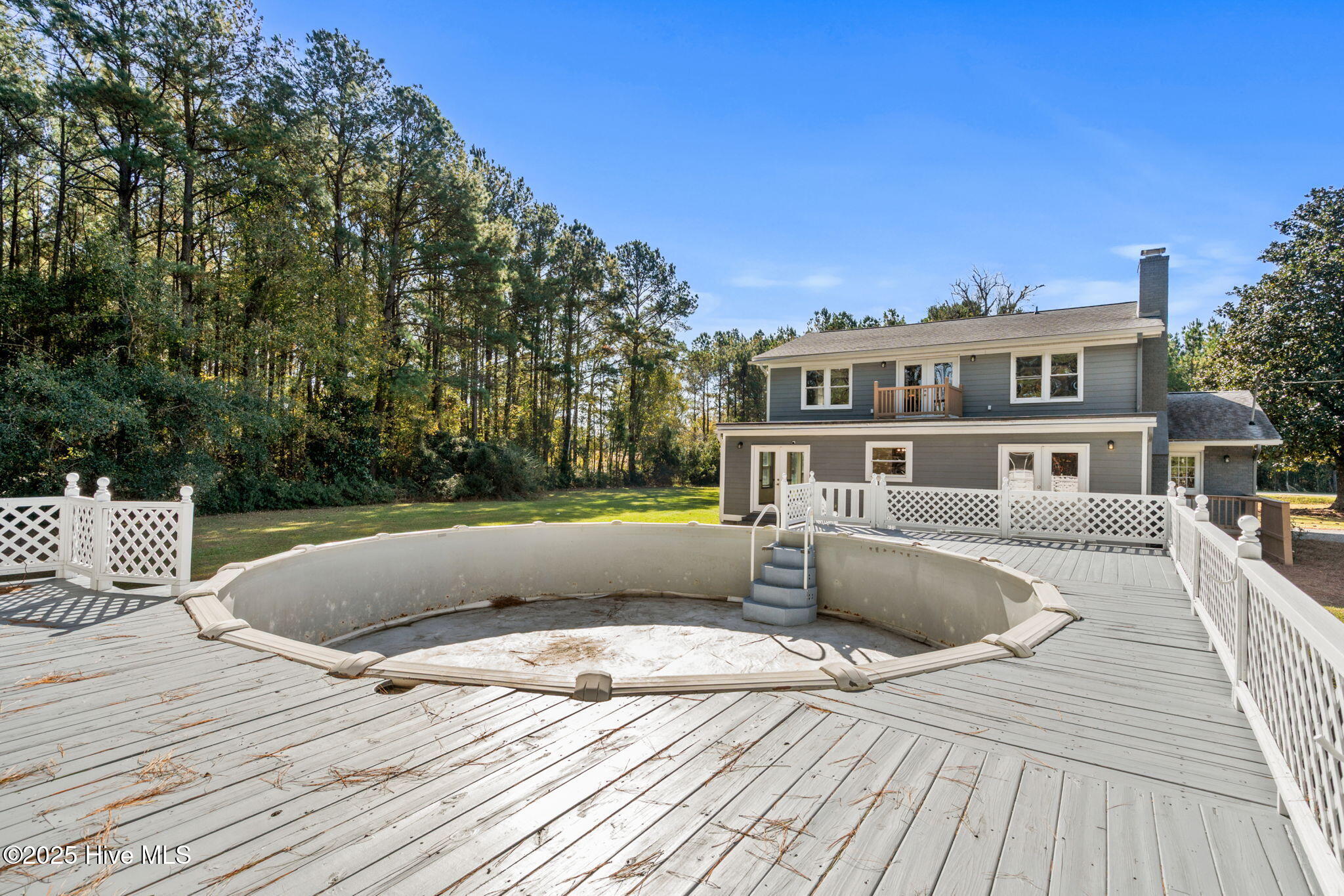 735 Airport Road Property Photo 37