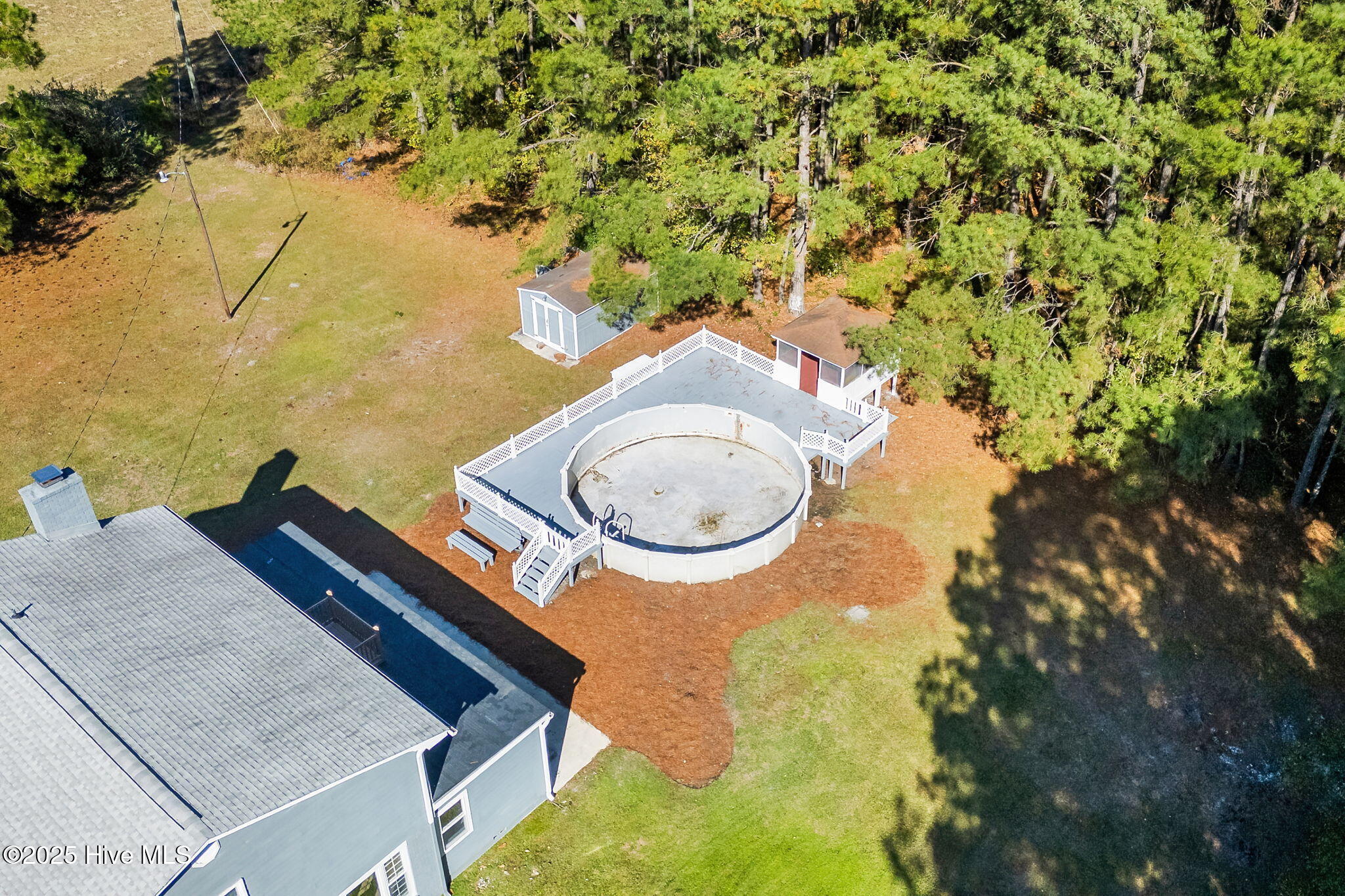 735 Airport Road Property Photo 39