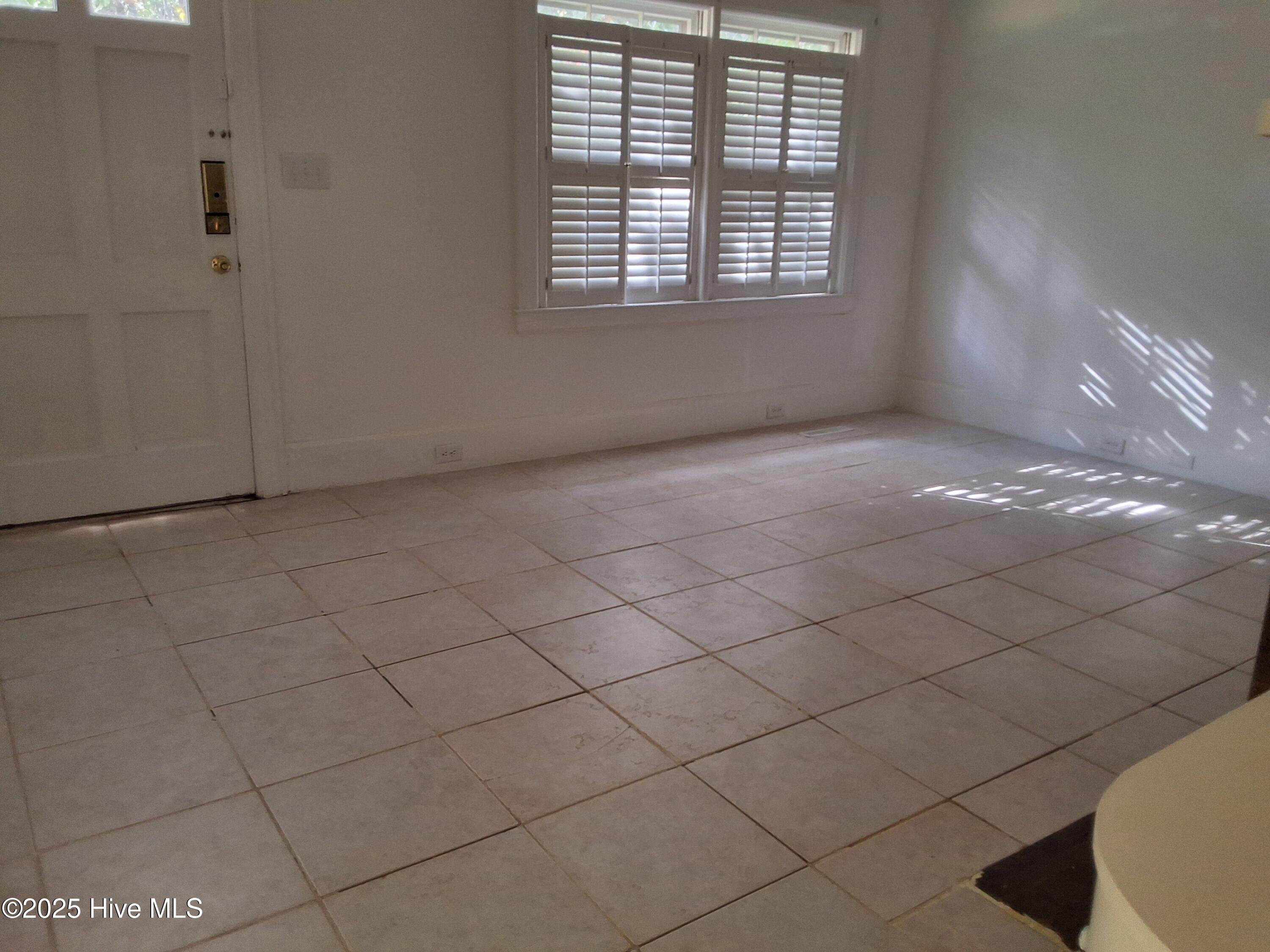 33 Gapway Road Property Photo 8