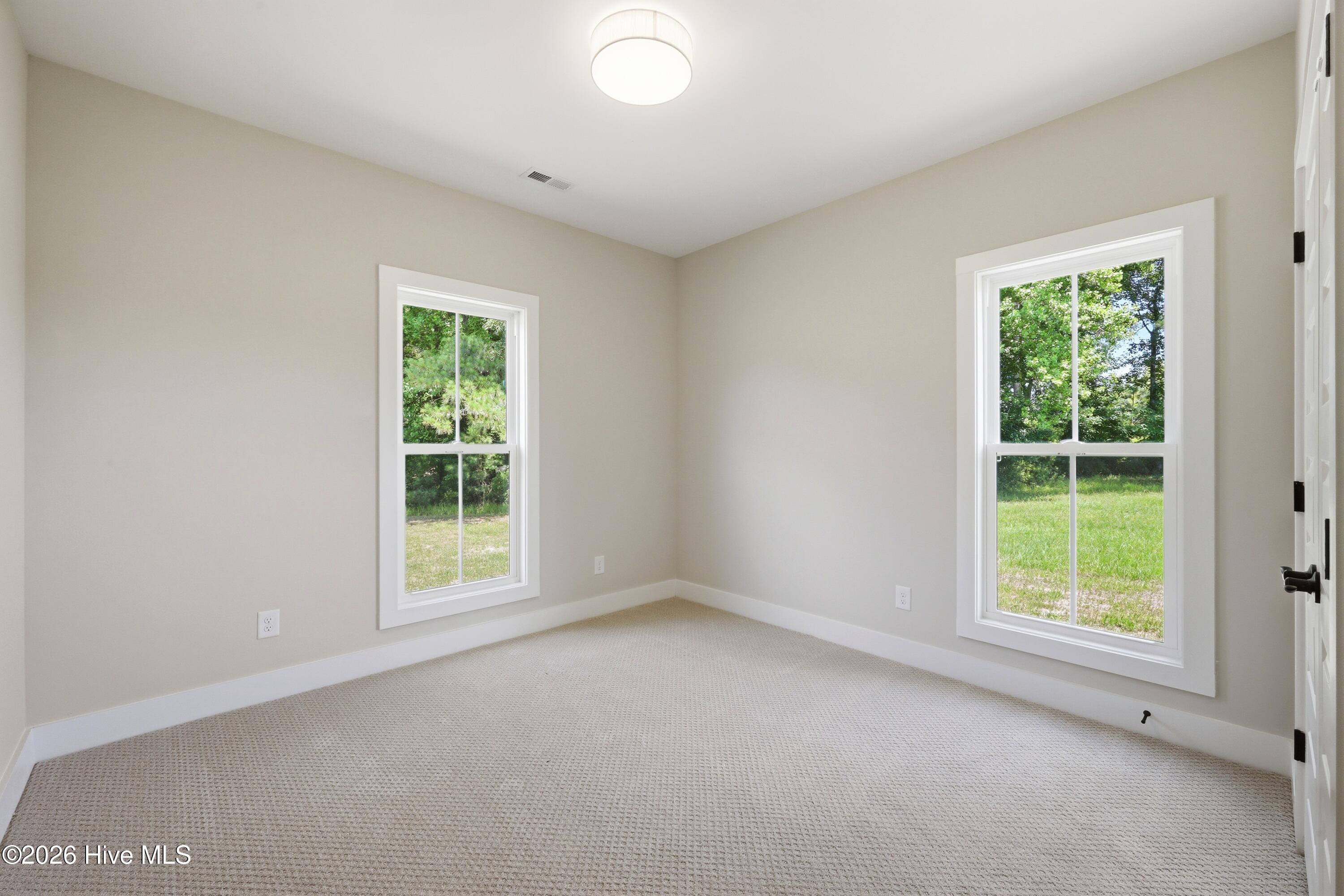 128 W Burton Farm Drive Property Photo 27