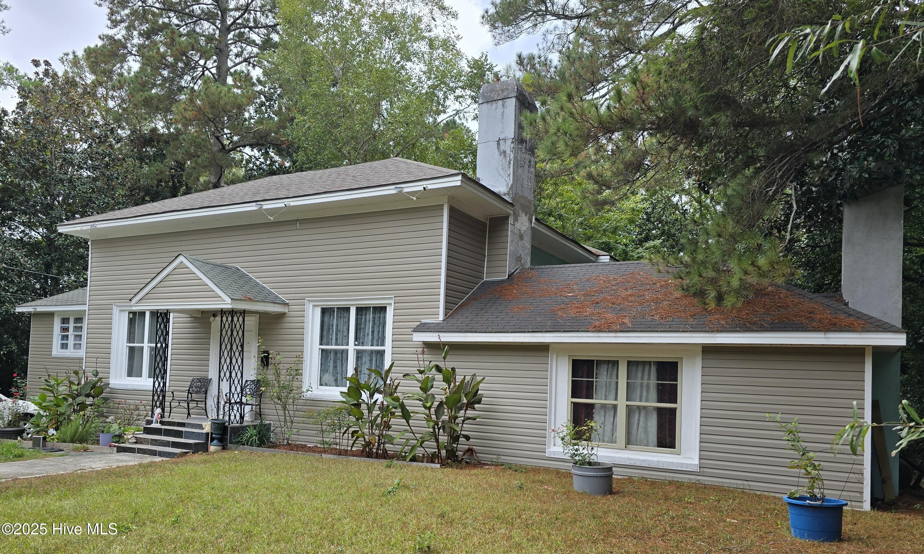 1014 N Independence Street Property Photo 1
