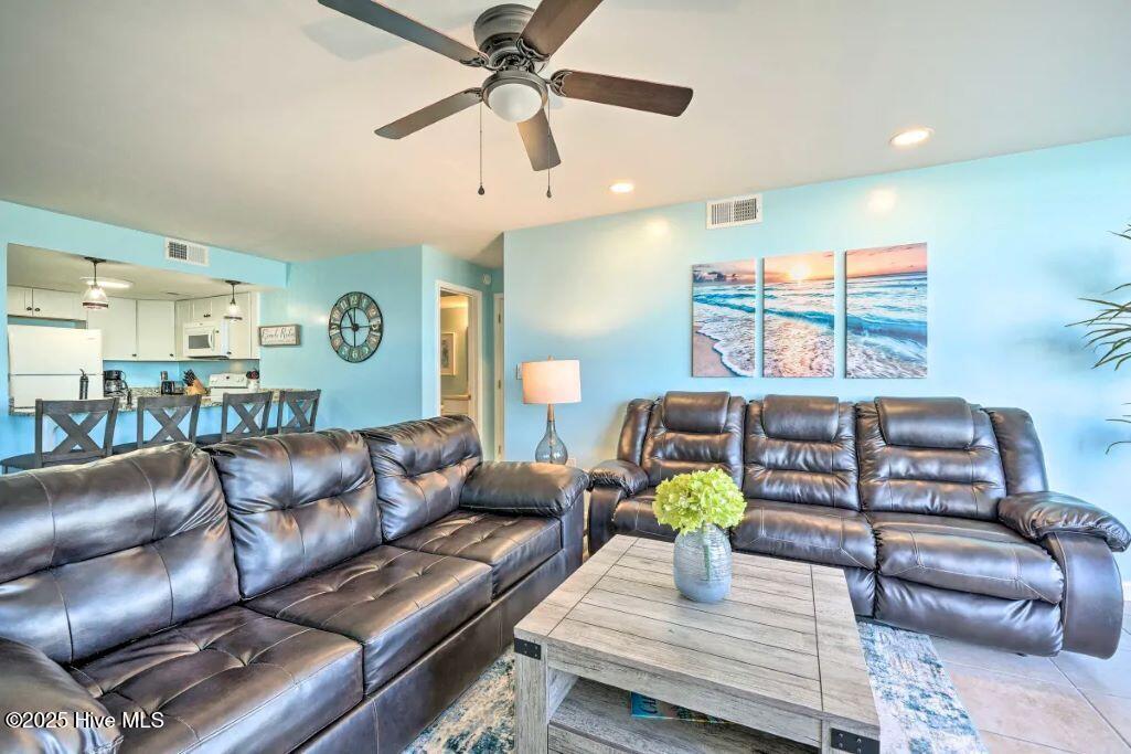 2000 New River Inlet Road Unit 3209 Property Photo 4