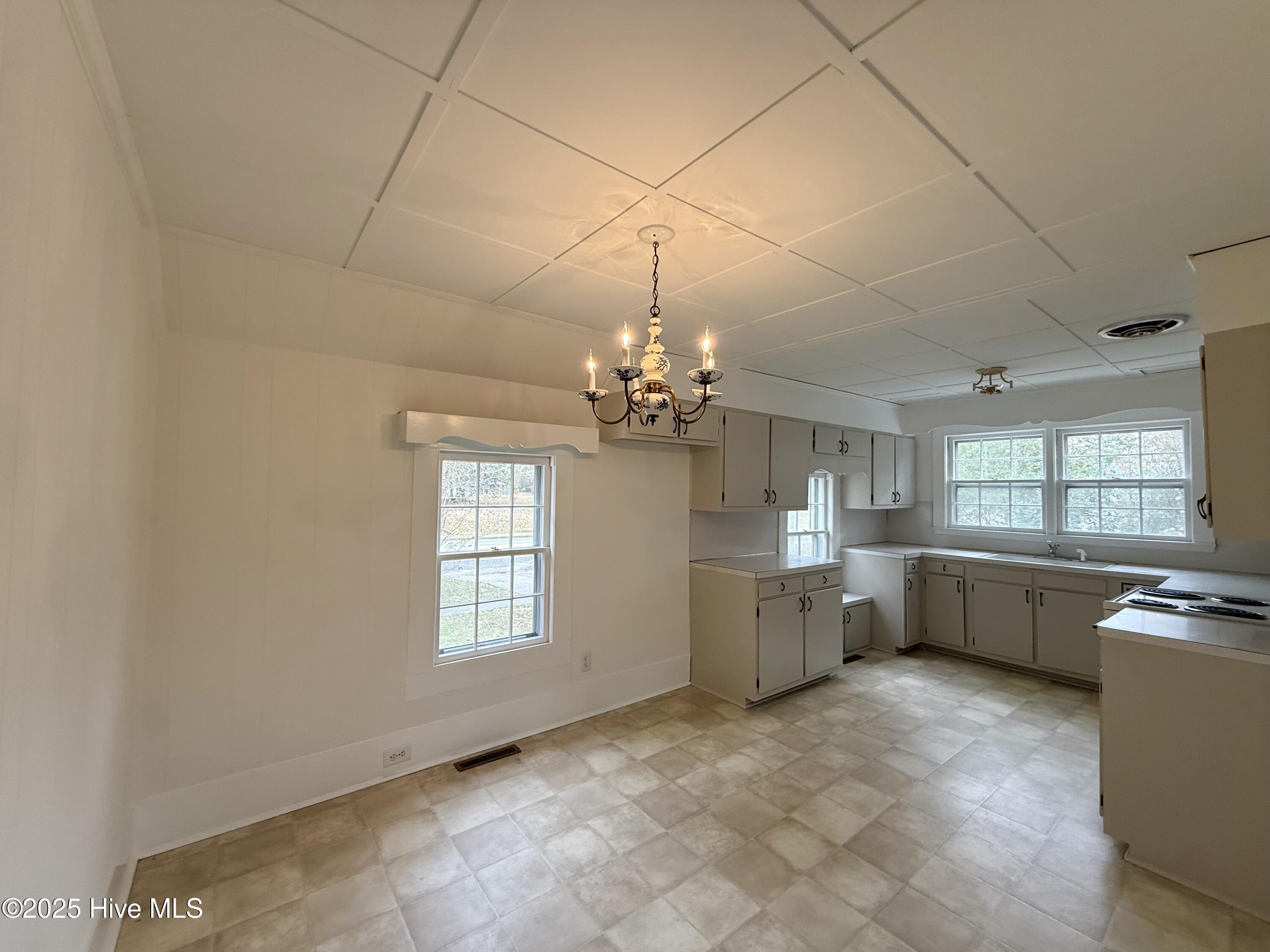 25960 Us 264 Highway E Property Photo 7