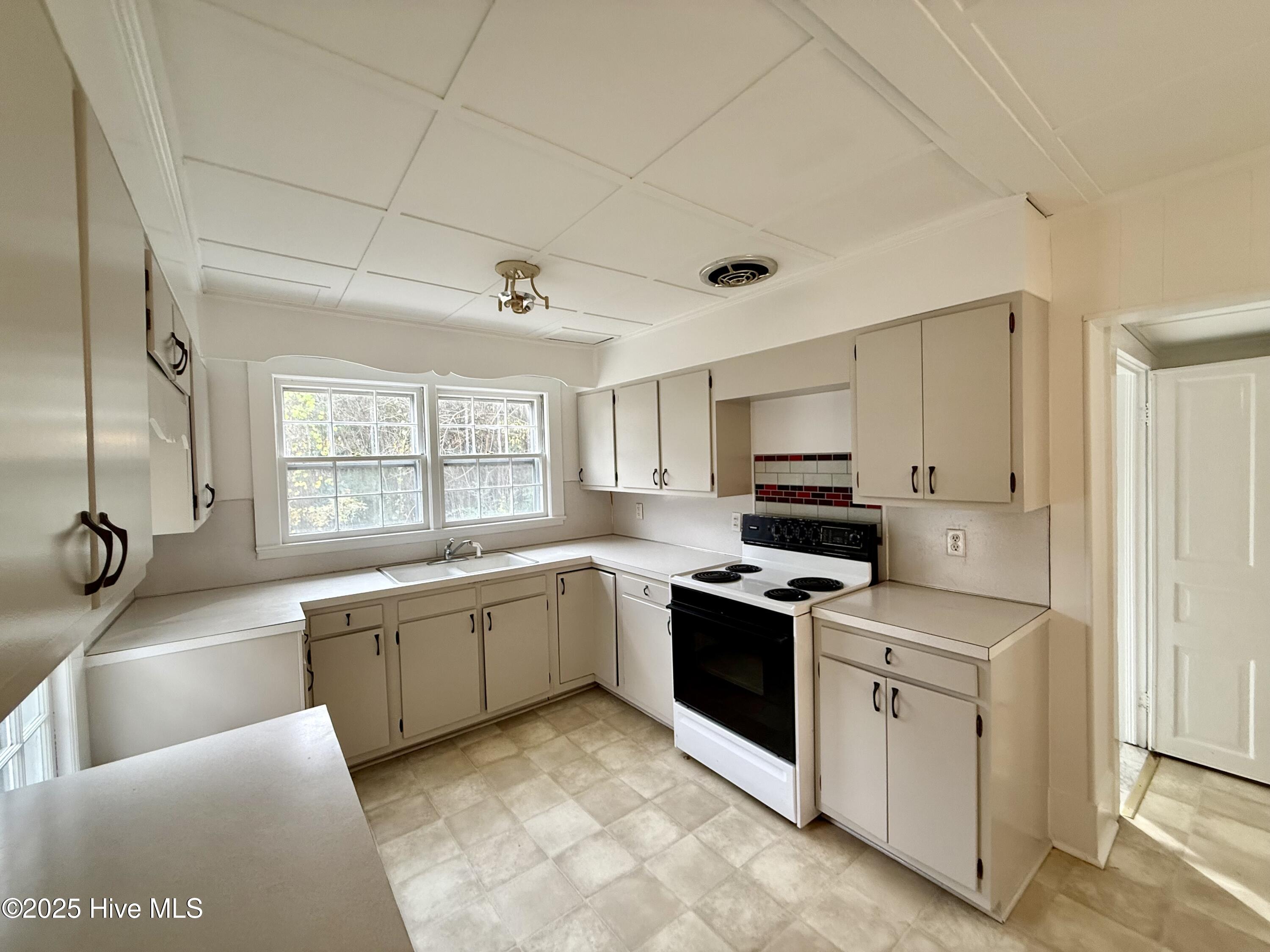 25960 Us 264 Highway E Property Photo 13
